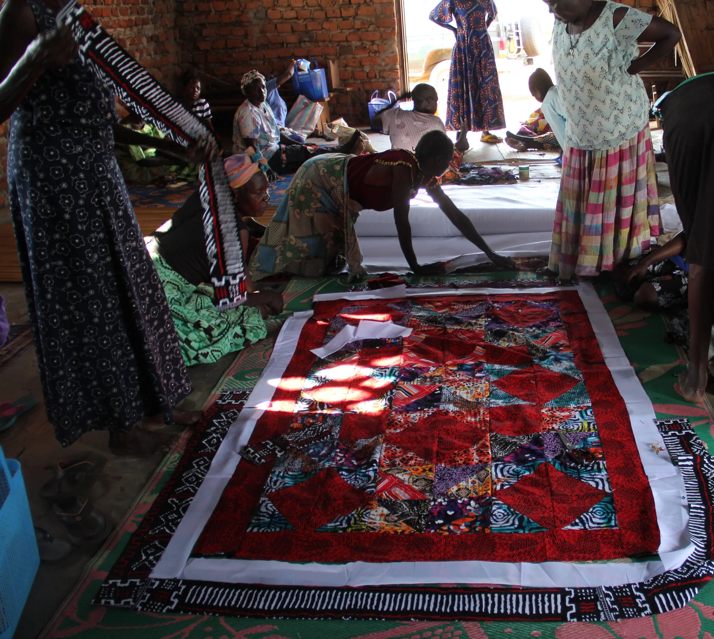 NUWOCSI quilters busy at work.