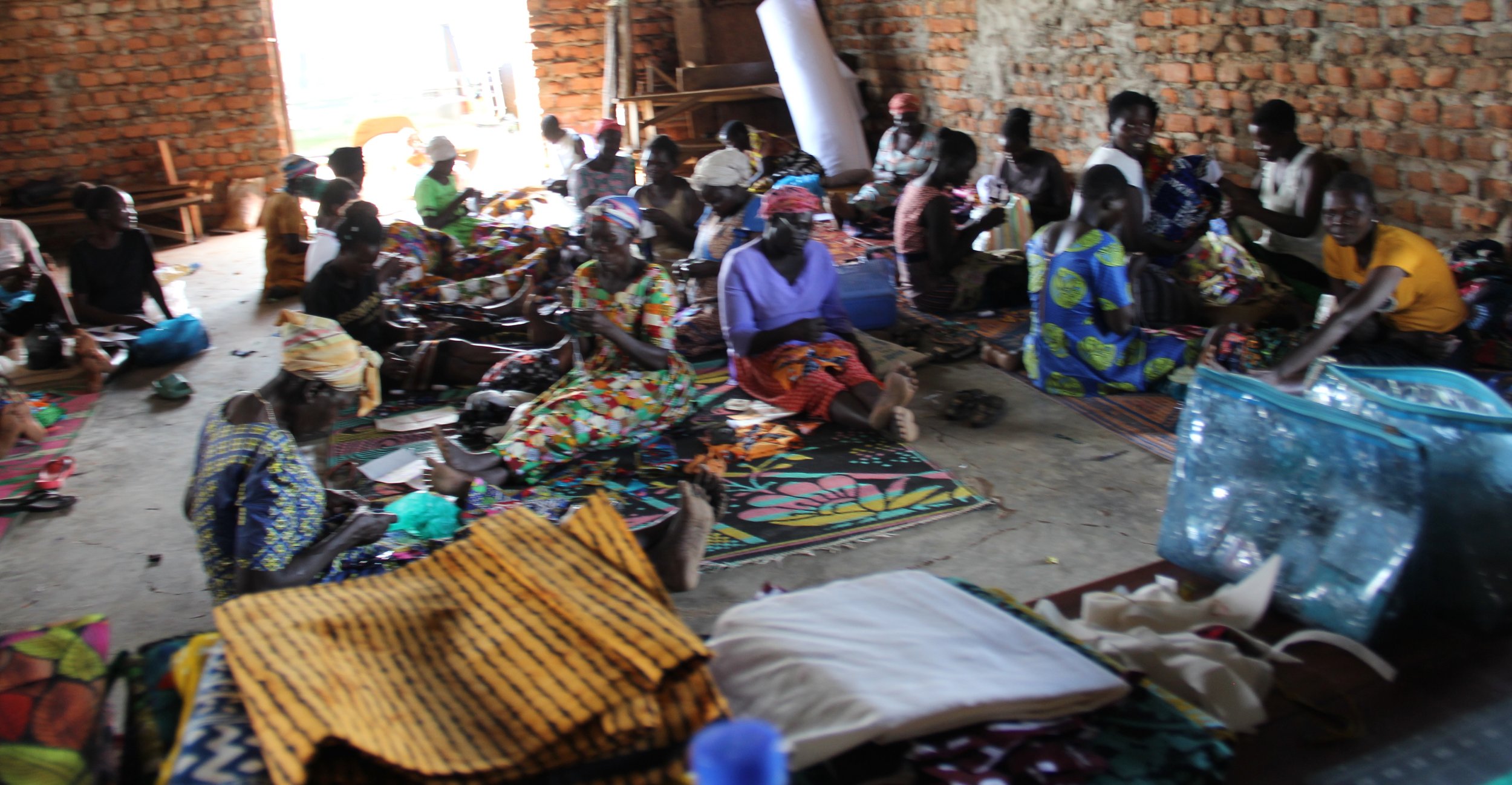 NUWOCSI quilters busy at work.
