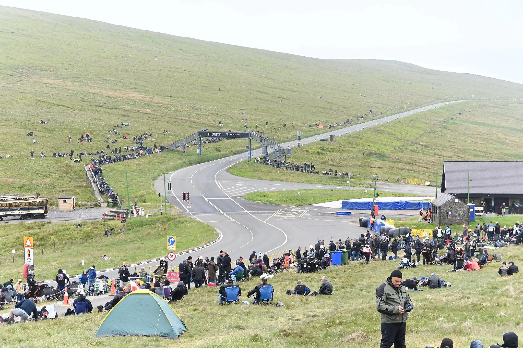 This is also one of the more popular spots to view the race, with it's ease of access (via Snaefell Mountain Tramway, on the left), and Victory Cafe close by. Photo taken at Bungalow. 