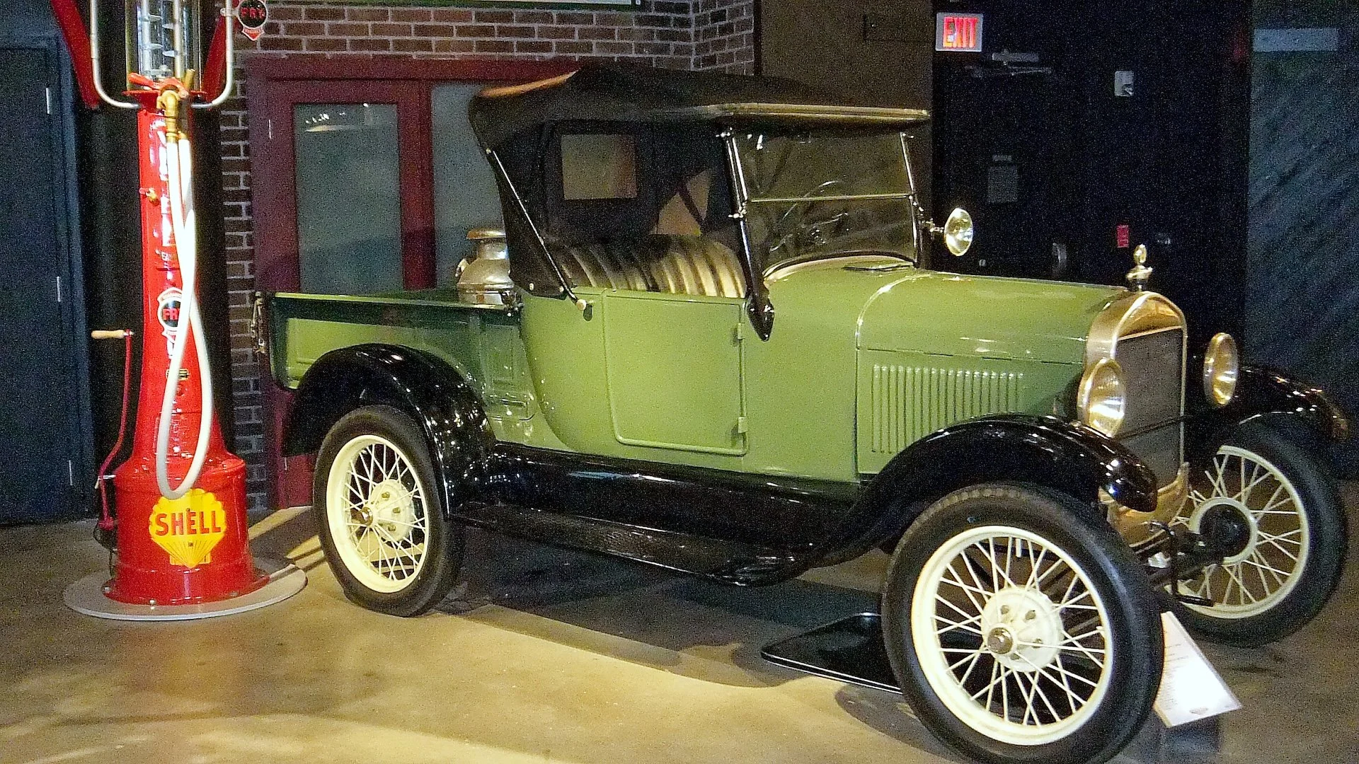 1927 Ford Model T Truck.
