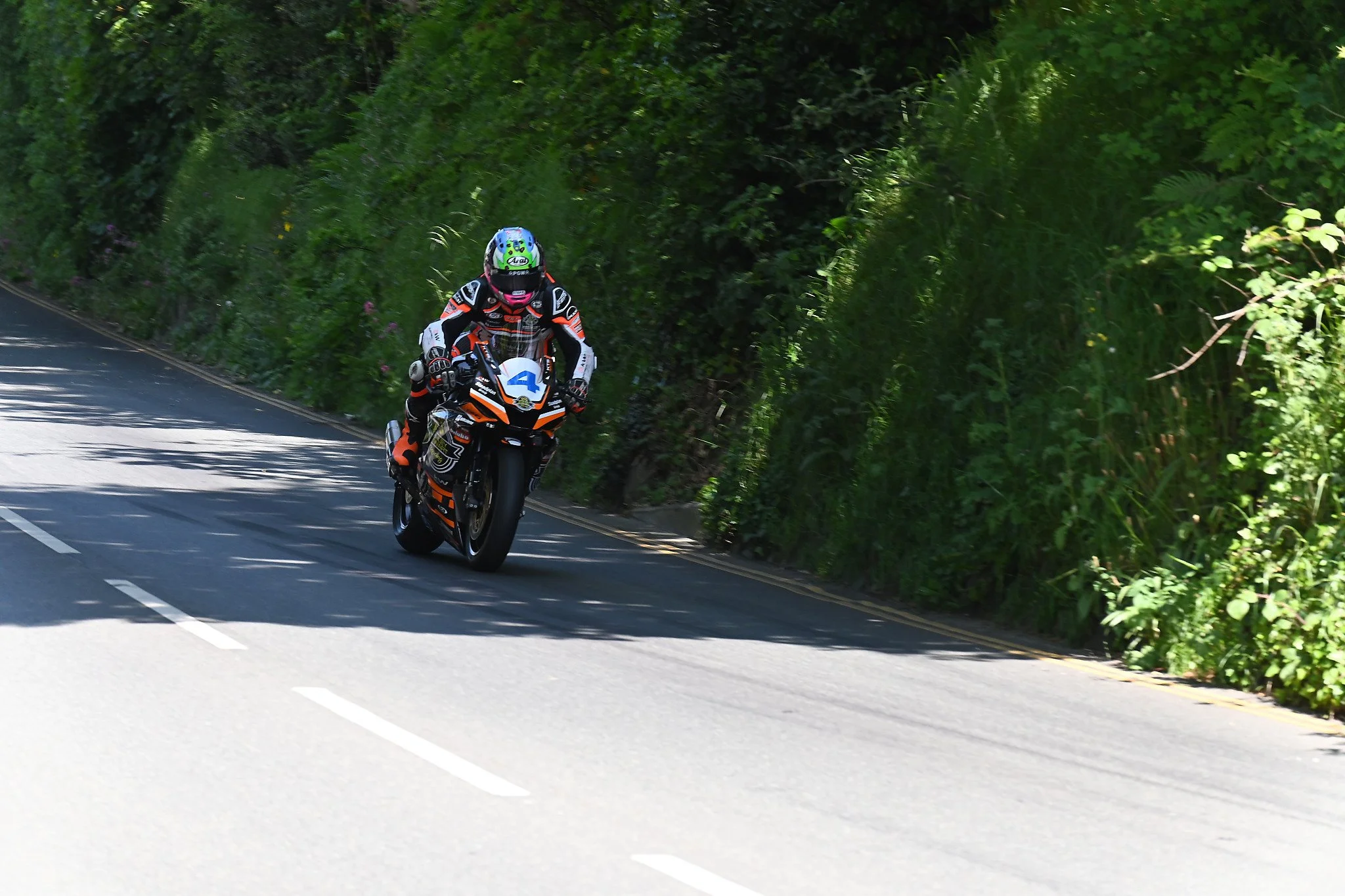 #4 Jamie Coward - 600 Yamaha - KTS Racing  powered by Stanley Steward Racing reaches the bottom of Quarterbridge Road. From this vantage point, you can hear the riders downshifting before entering the roundabout. Photo take at Quarterbridge Road. 