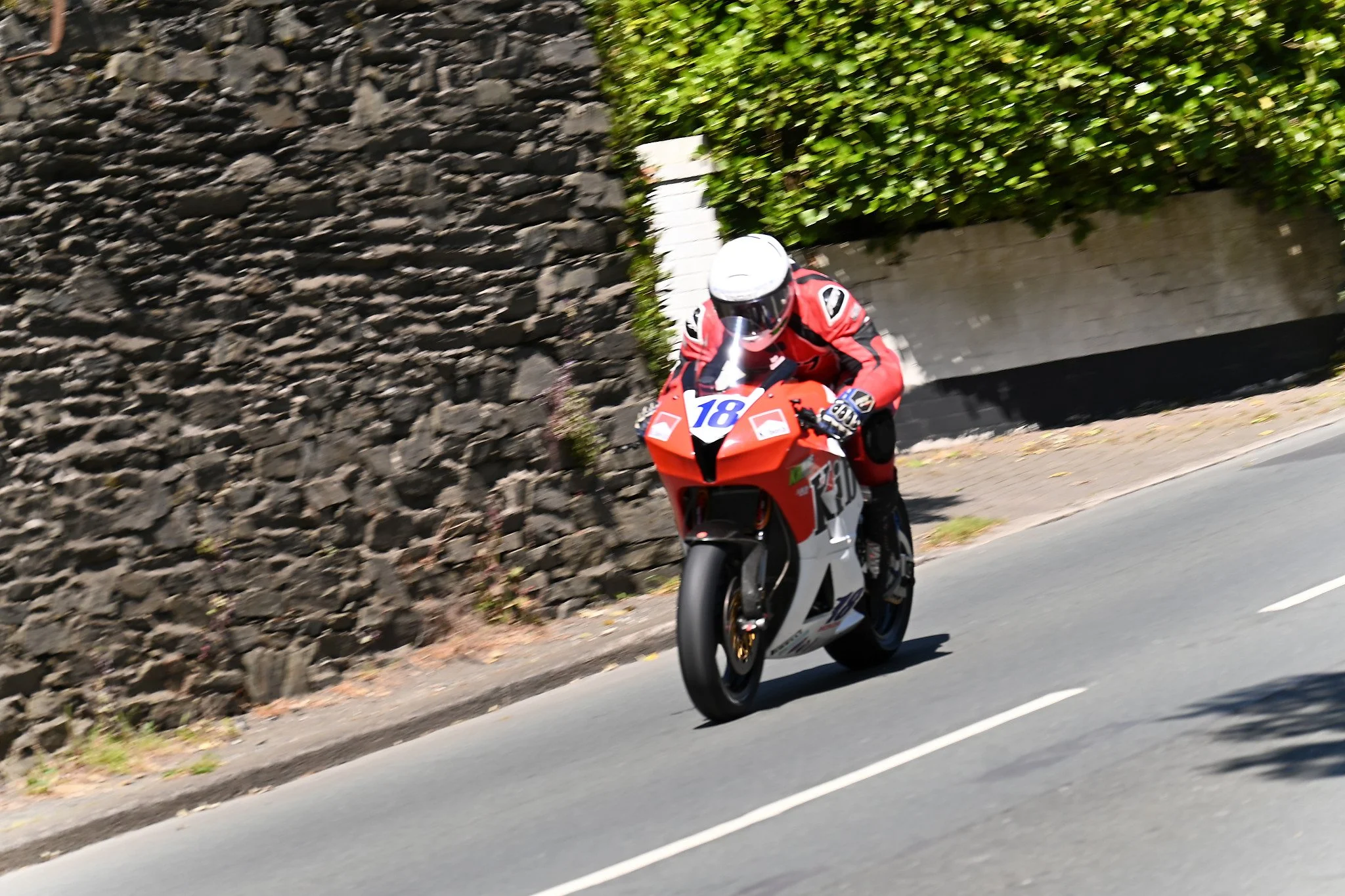#18 Shaun Anderson - 600 Honda - Team Kibosh. Photo taken on Glencrutchery Road.