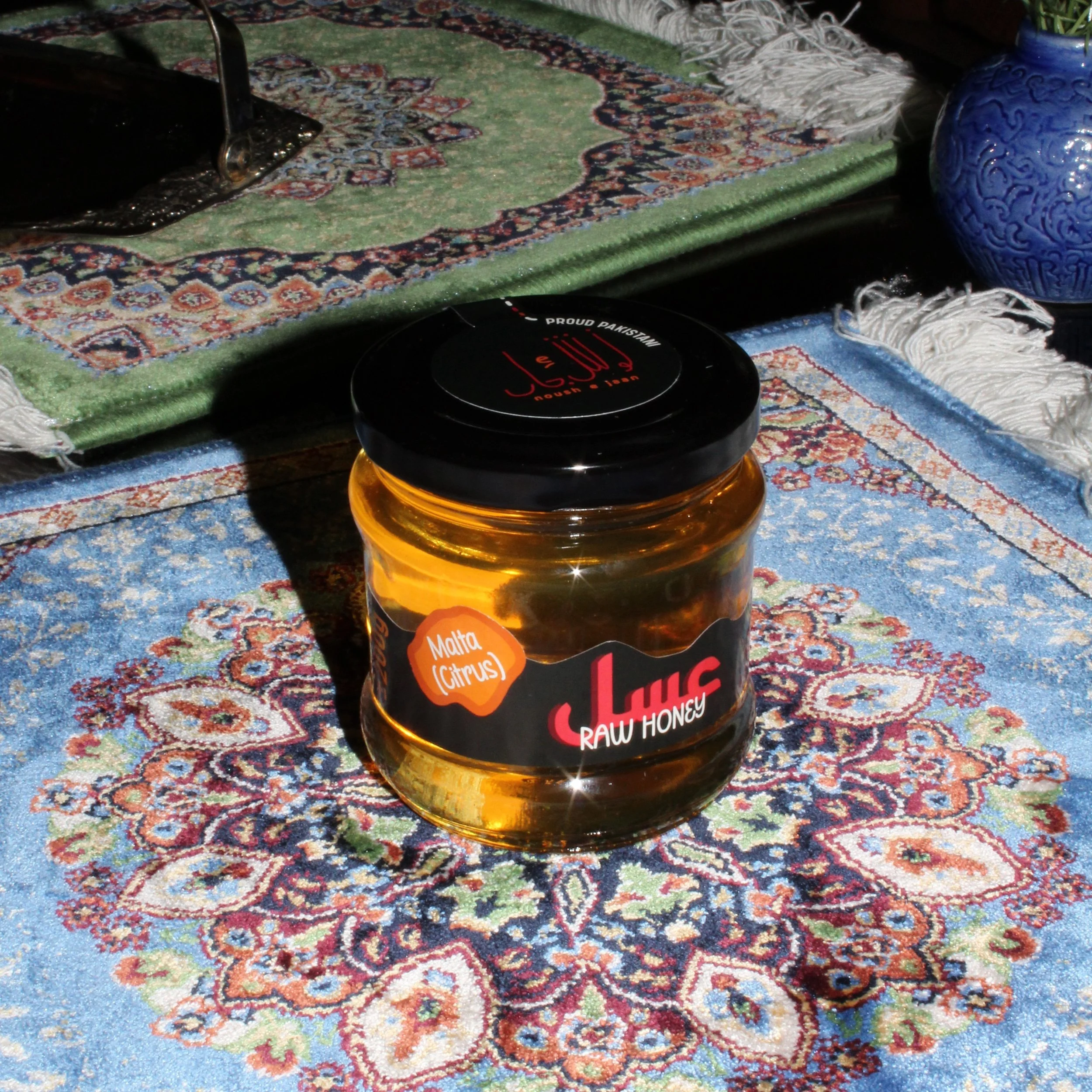 NOUSH-E-JAAN