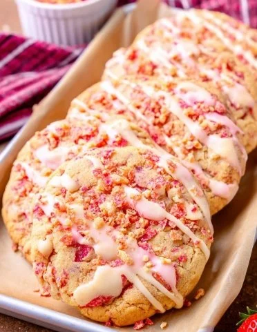 strawberry crunch.jpeg