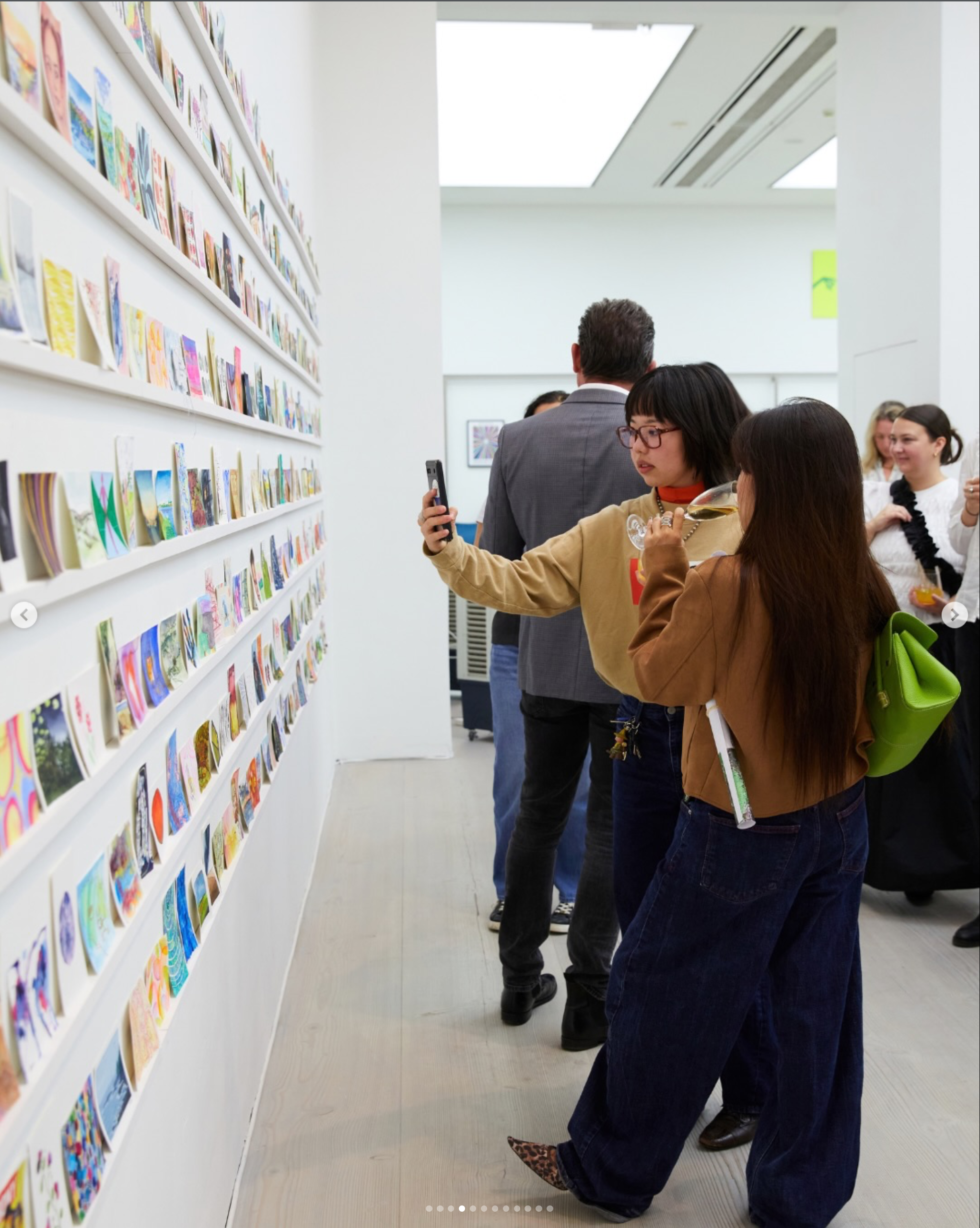 women looking at art at the saatchi galery of london.png