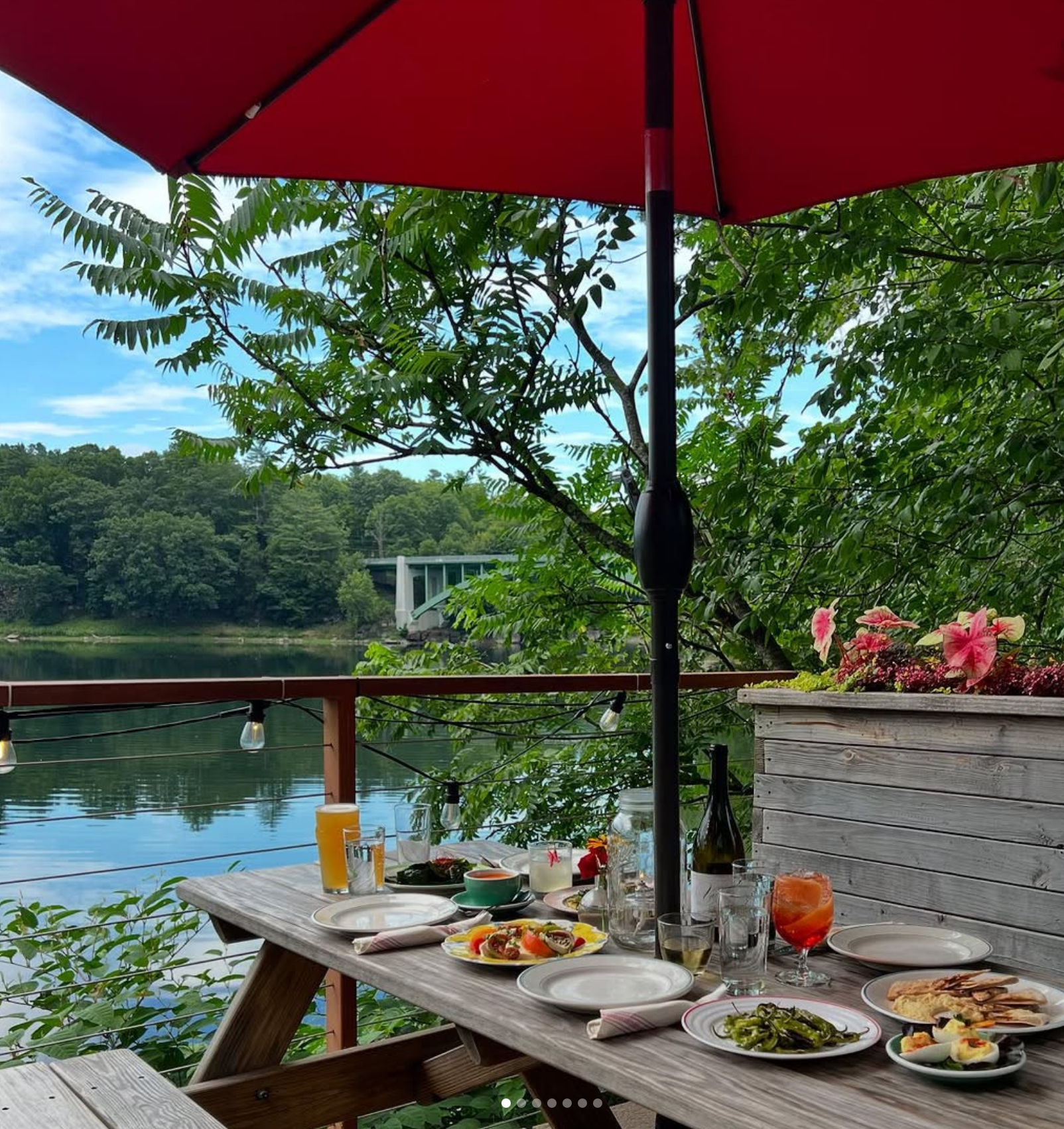Pizza by the river at The Laundrette