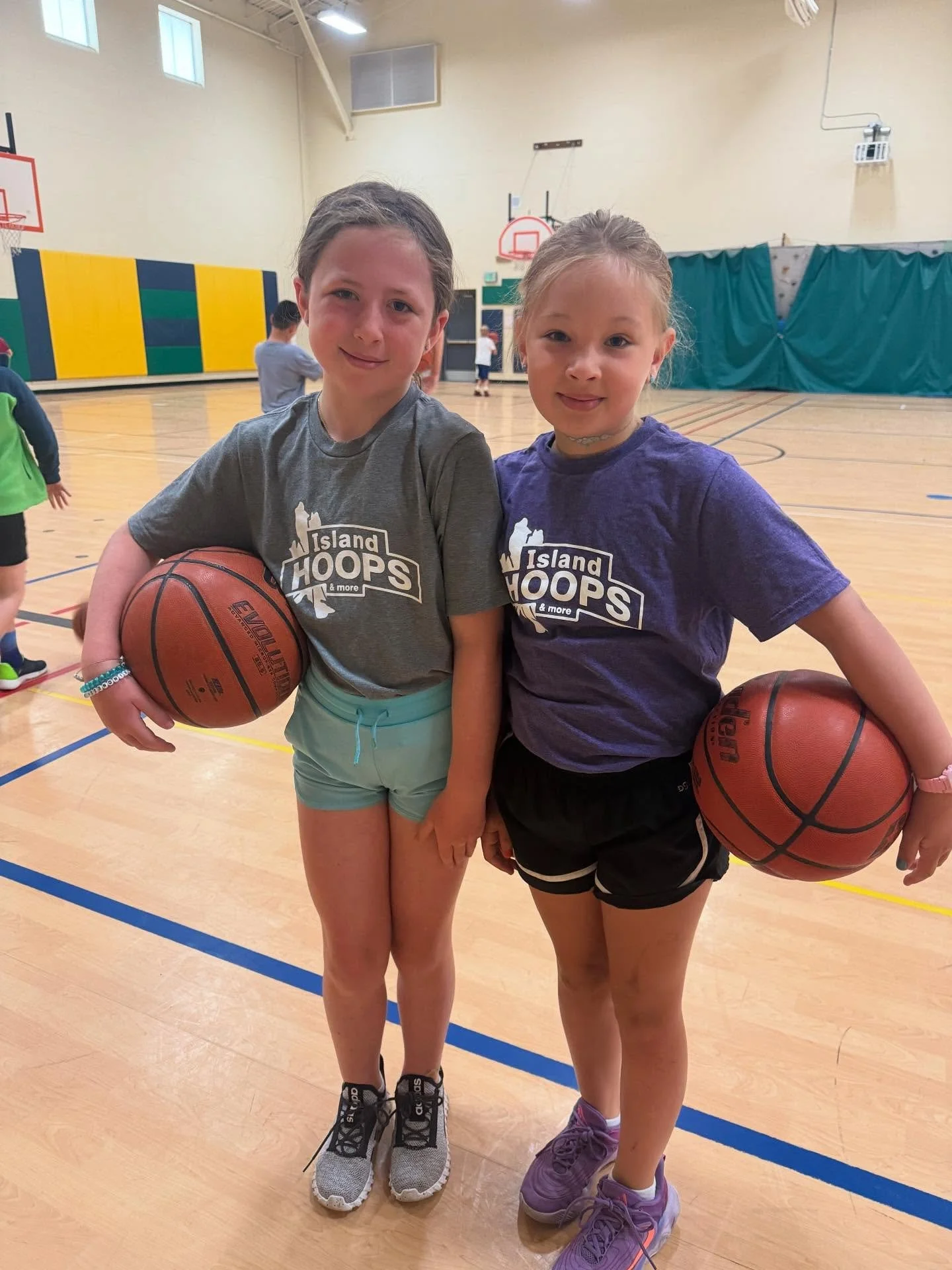 Ballers this week sporting their new Island Hoops tees. Looking sharp!
