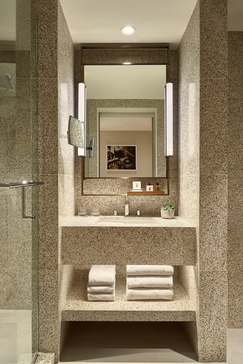 Thompson-Hollywood-by-Tara-Bernerd-_-Partners_Guest-Room-Bathroom.jpg