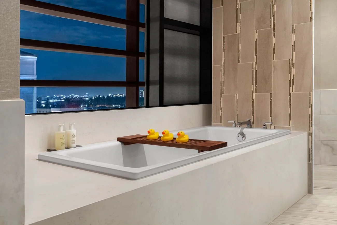 jw-snajw-bathroom-suite-39005_Classic-Hor.jpg
