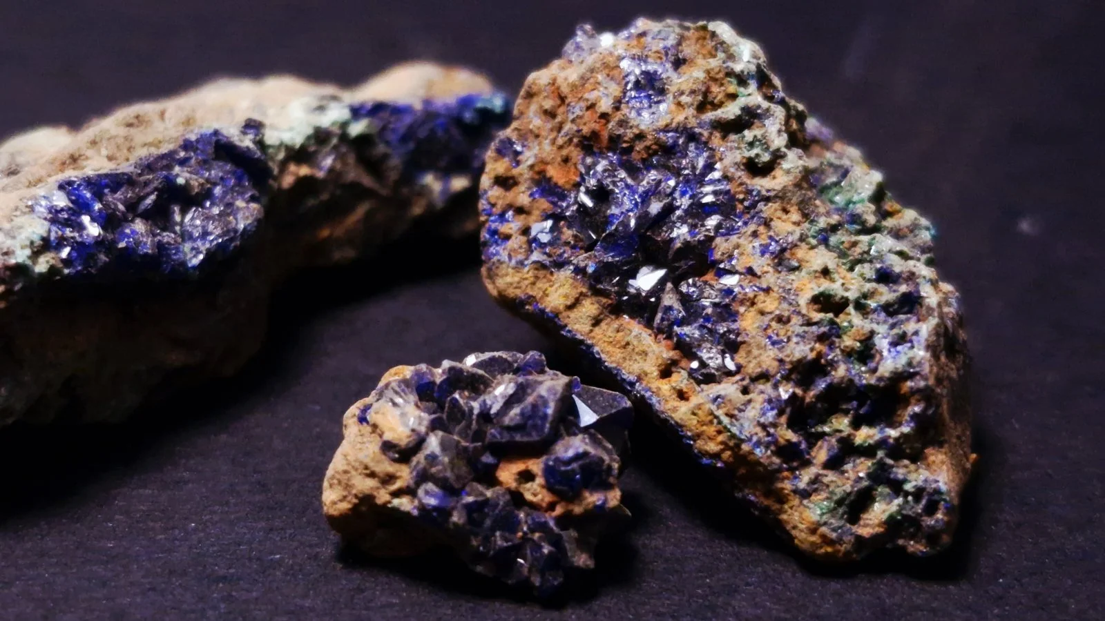 Natural azurite mineral specimen representing the geological origin of artists' materials before pigment production.