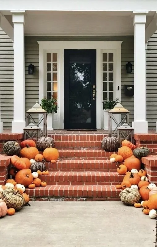pumpkinporch4.jpg