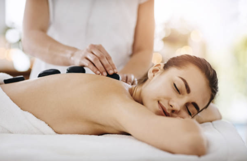 MASSAGE D'ASIE AUX PIERRES CHAUDES 60 minutes