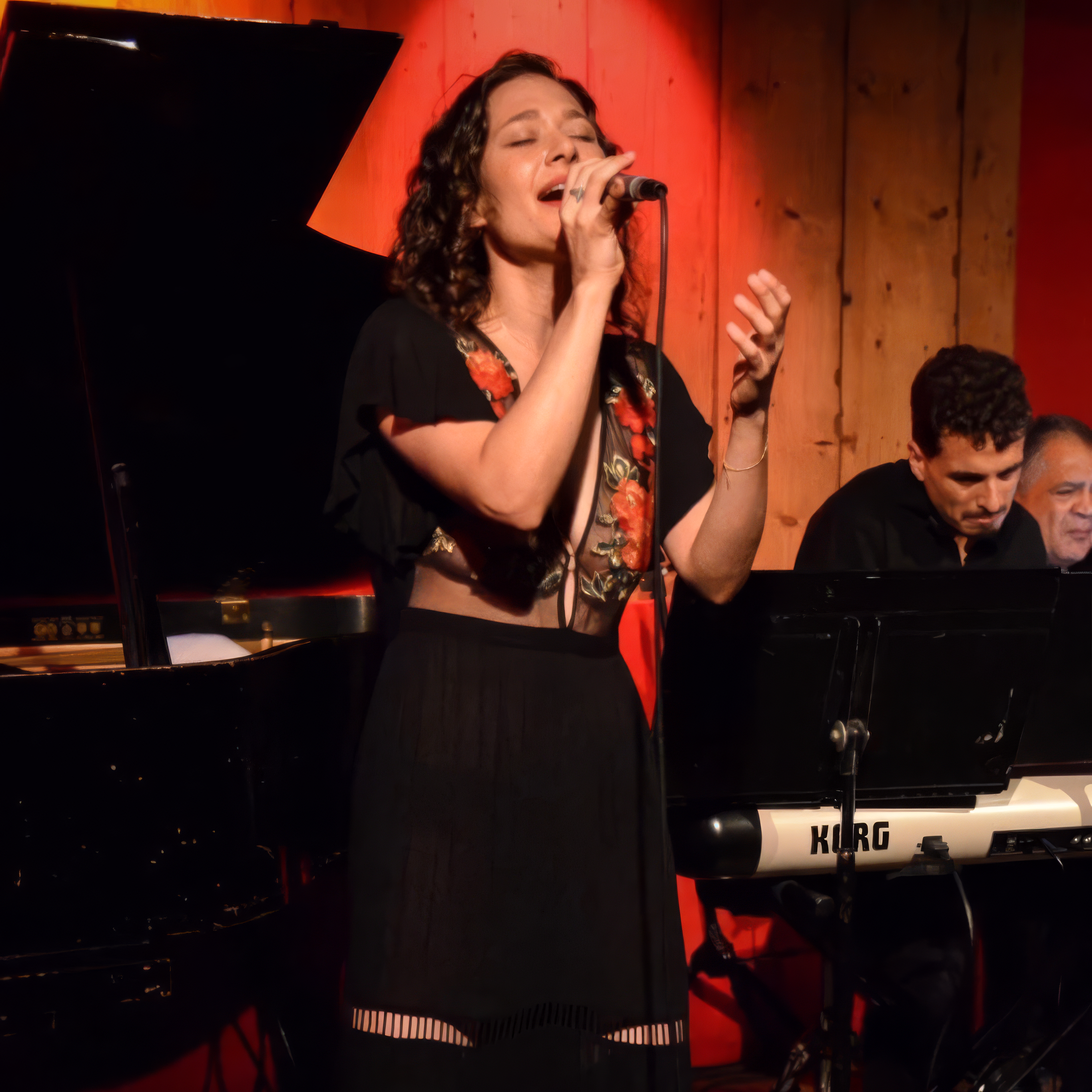Website - Arianna Neikrug - Rockwood.png
