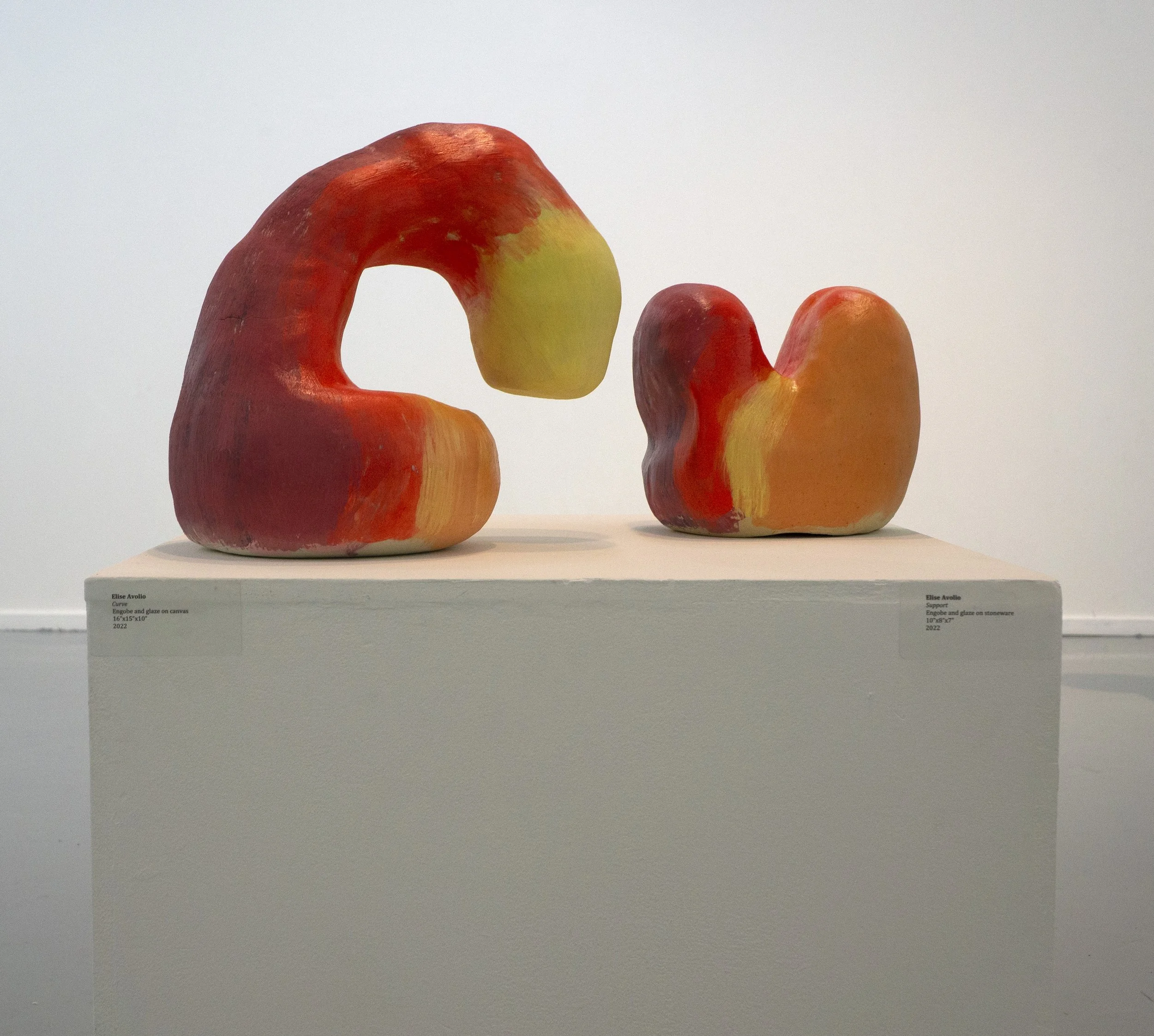 Curve & Support | 16" x 15" x 10" | 10" x 8" x 7"