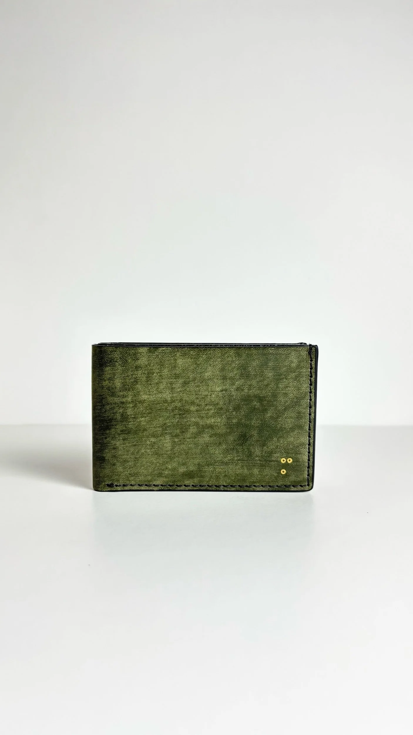 Cali - Compact Bifold Wallet