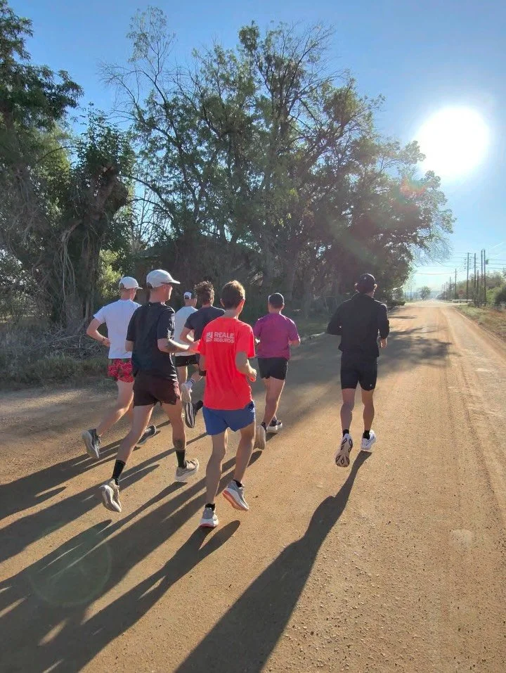 Some all stars showed up for #SoftHour 🤝 @boulderthon 
.
#boulder #runcommunity