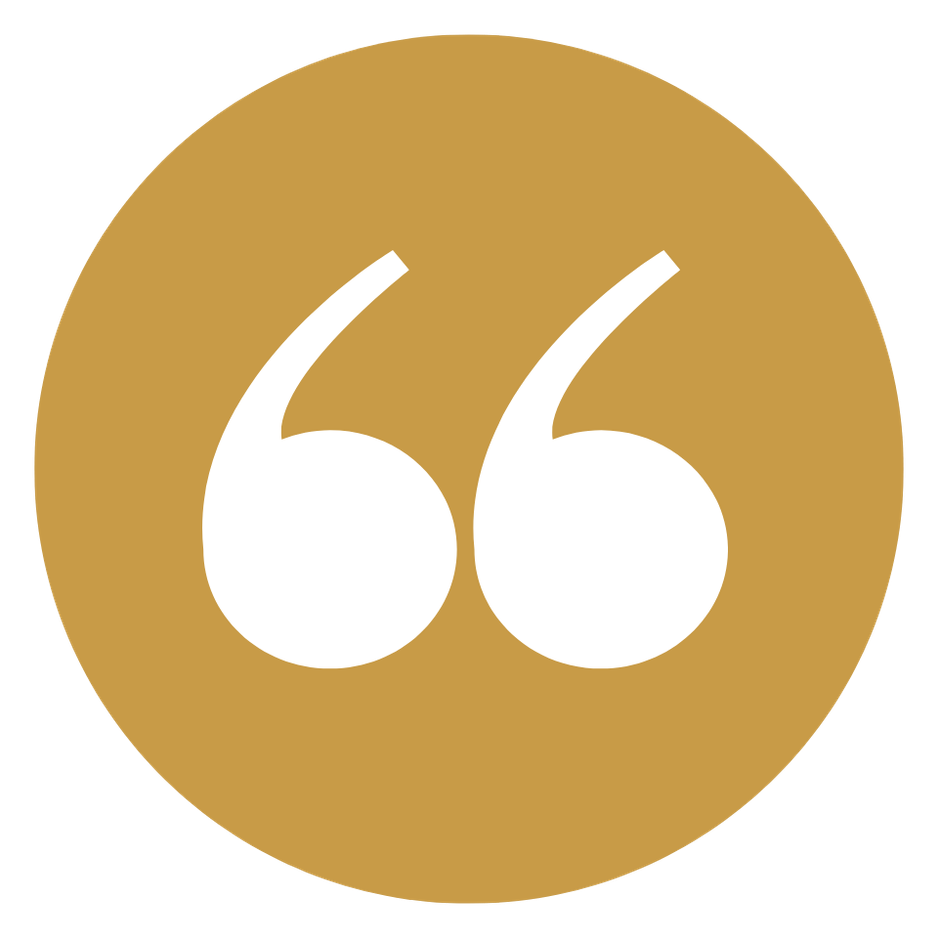 Golden circle with white quotation marks in the center.