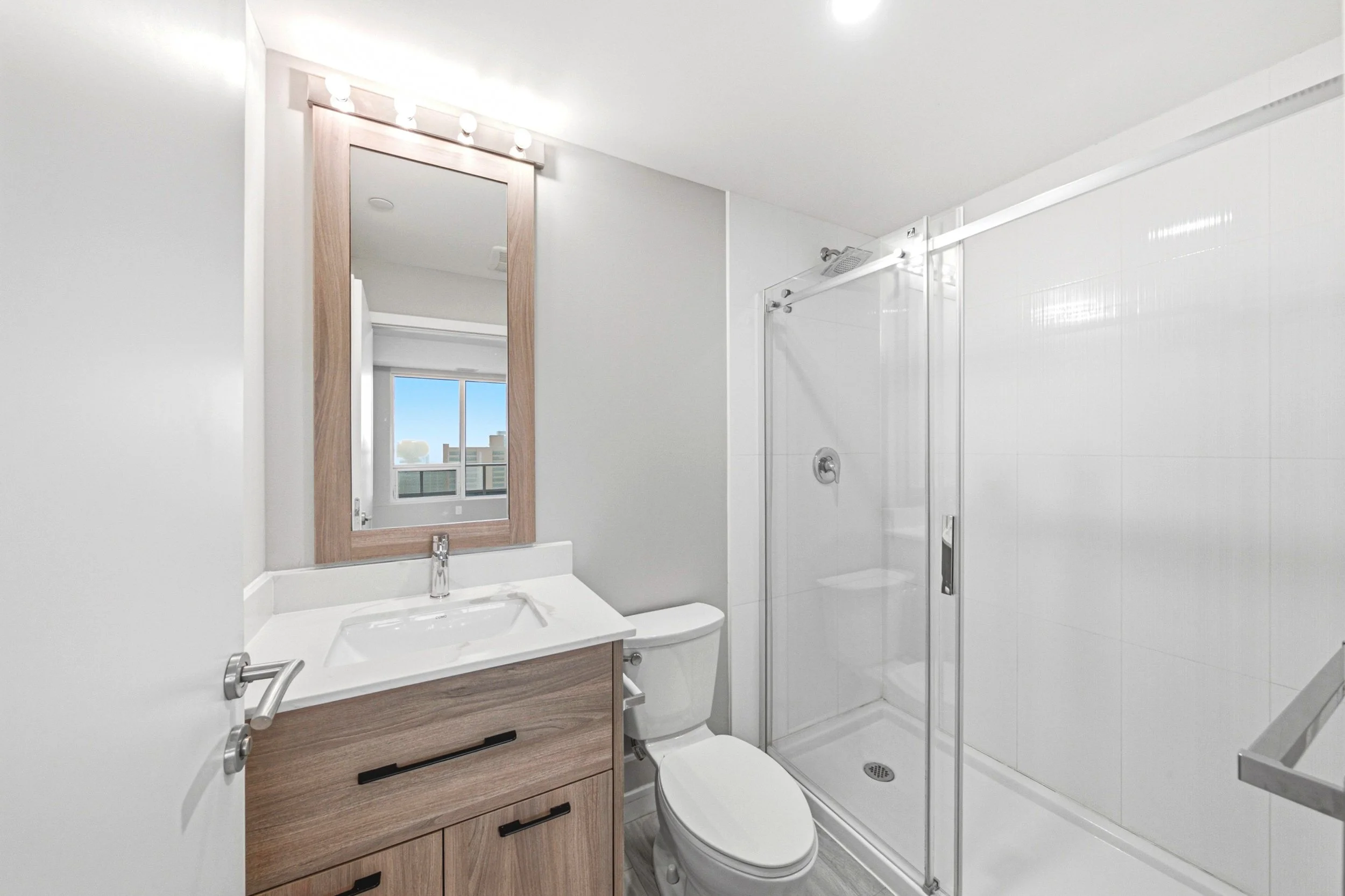 14 - Suite 2306 Marquee Residence.jpg