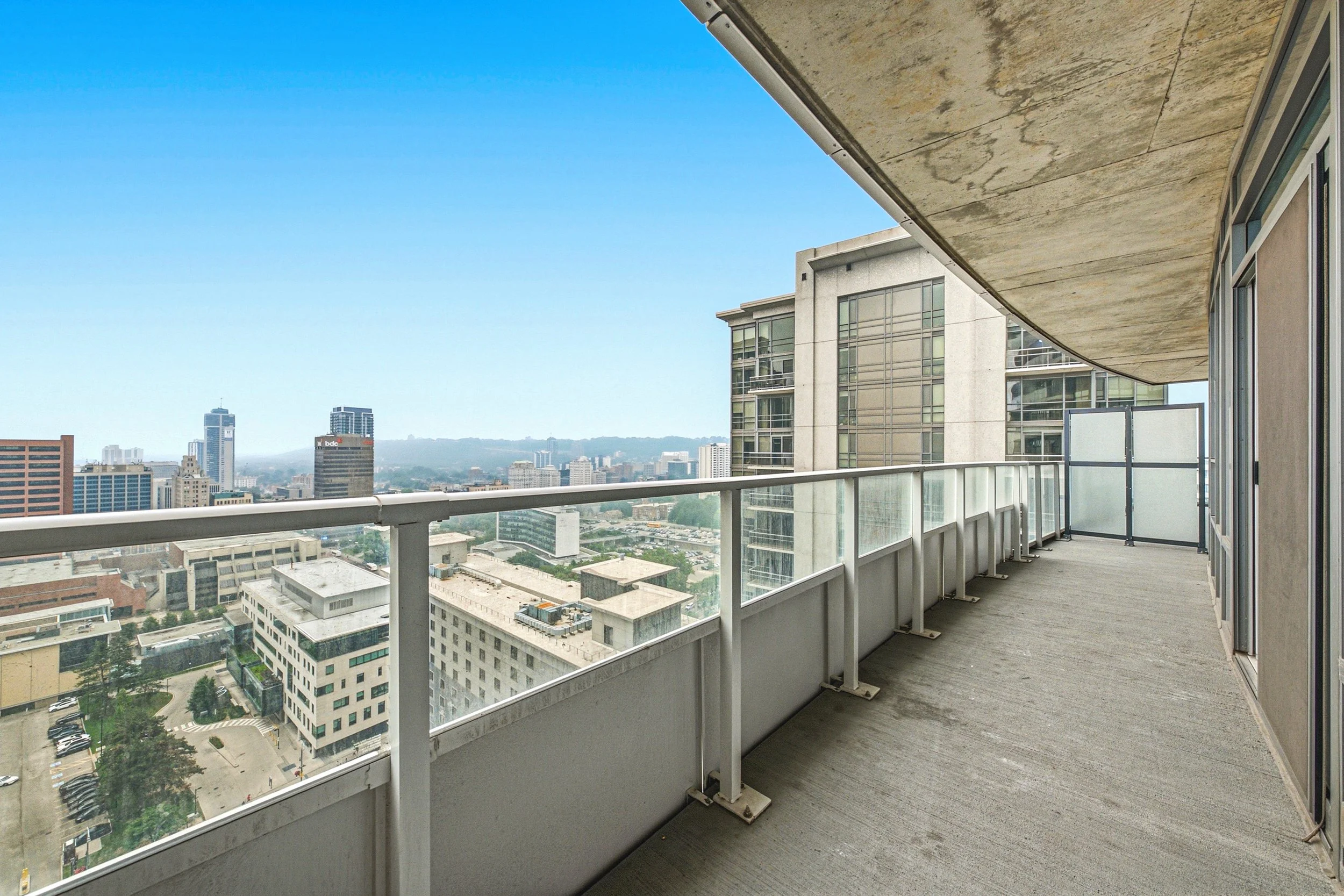 11 - Suite 2306 Marquee Residence.jpg