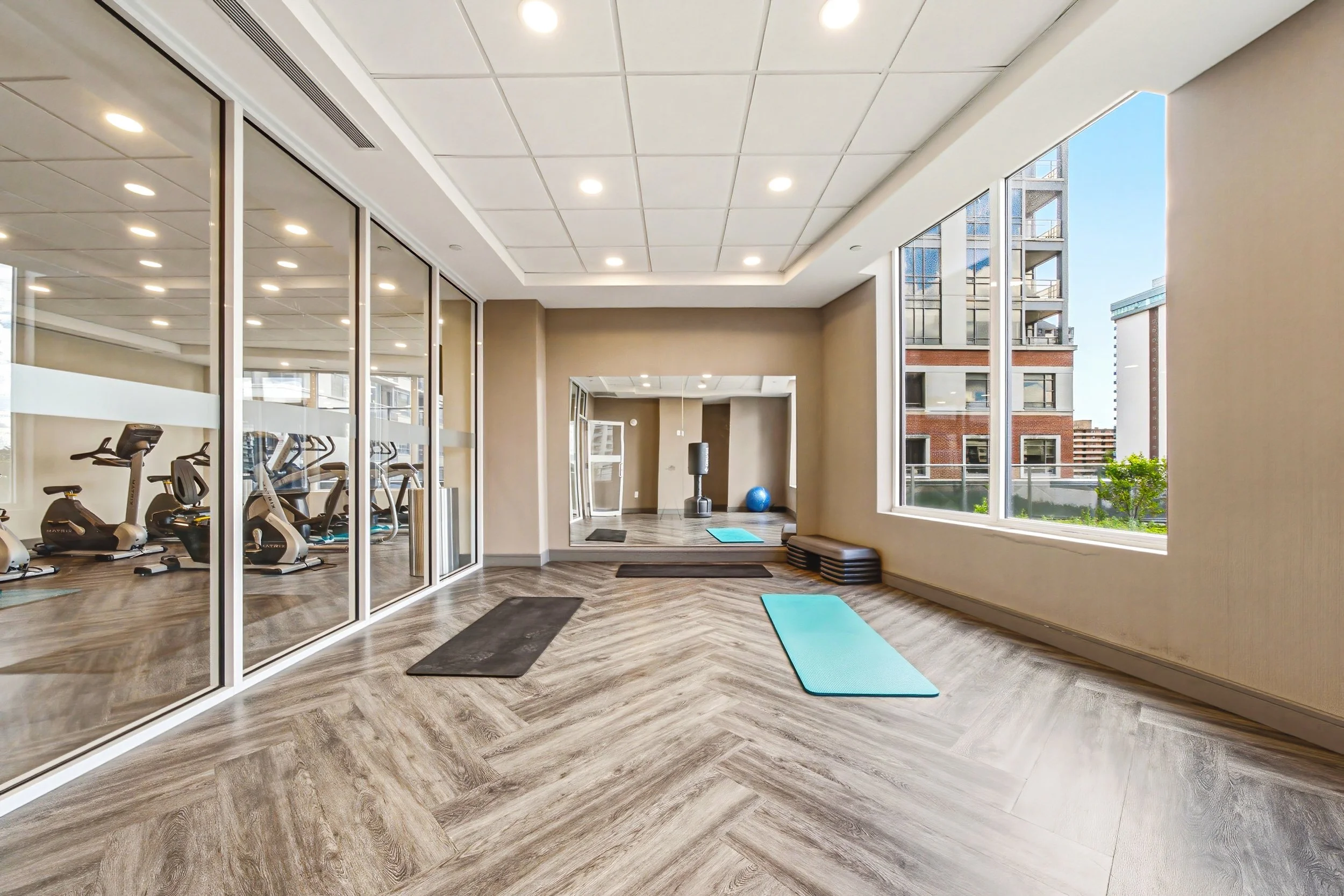 29 - Unit 1004 Marquee Residence.jpg