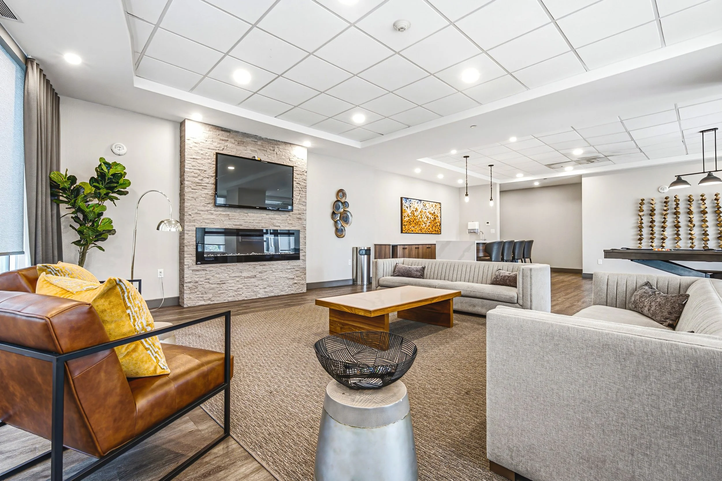 25 - Suite 2306 Marquee Residence.jpg