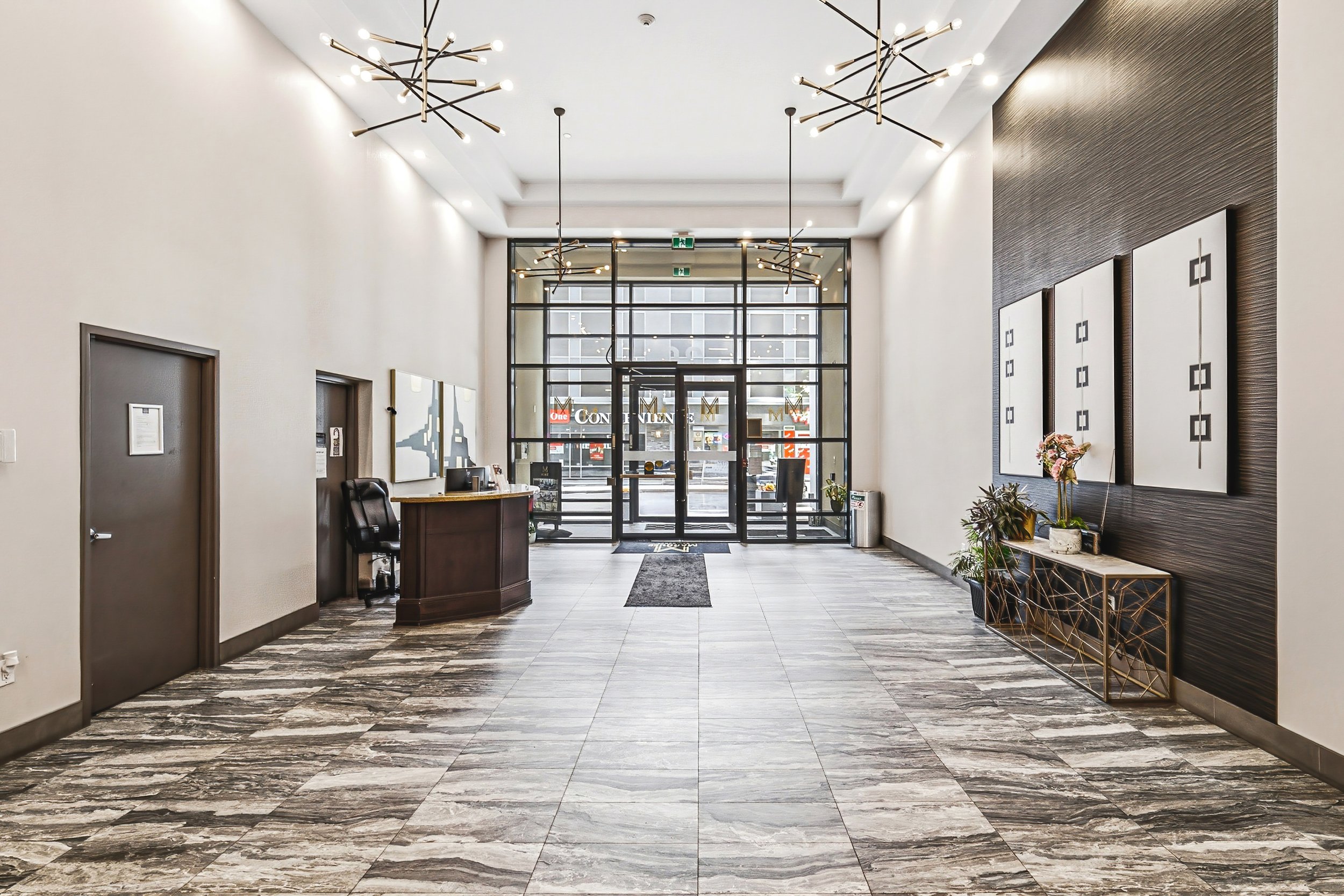 27 - Suite 2306 Marquee Residence.jpg