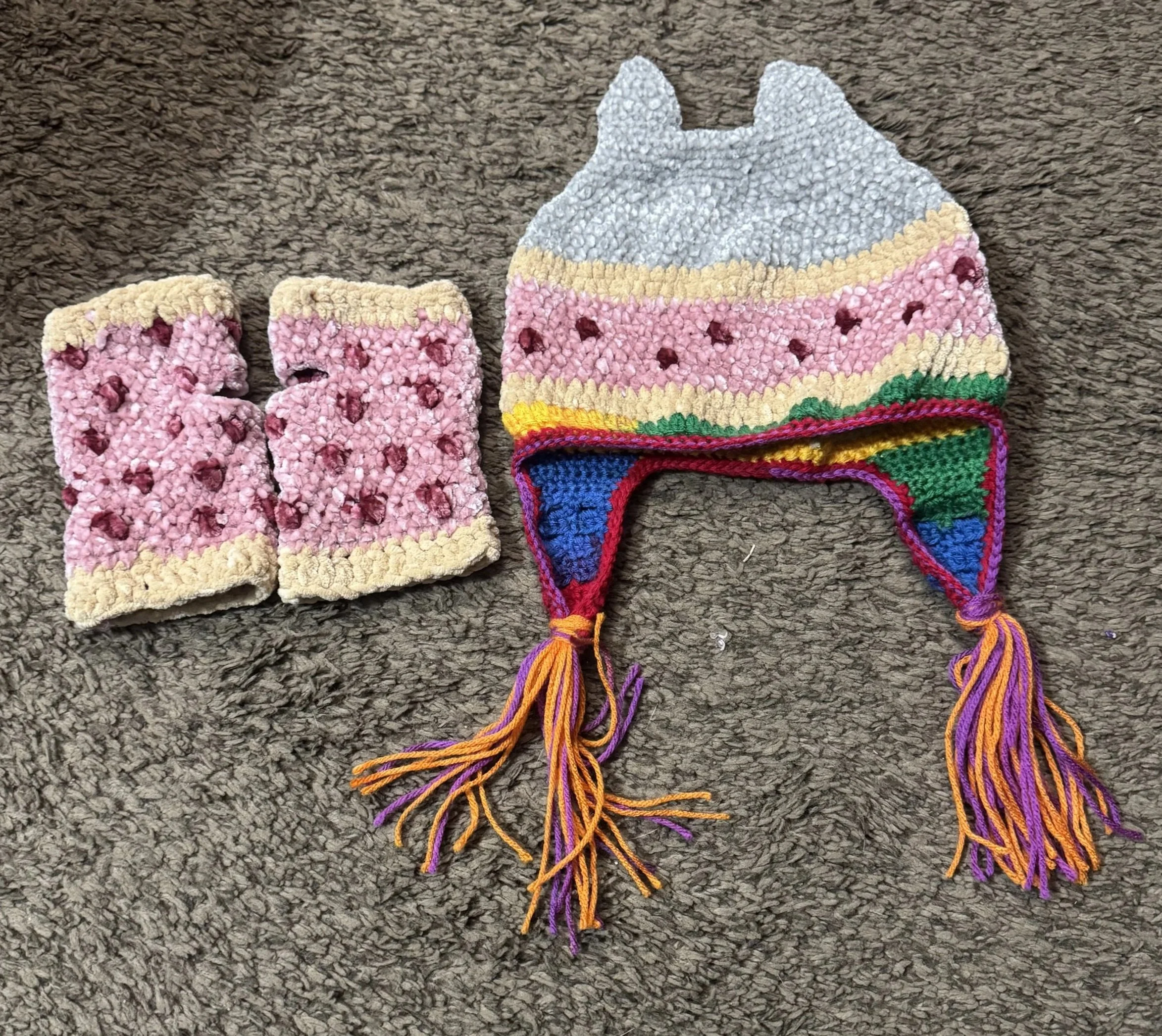 Matching hat and fingerless gloves