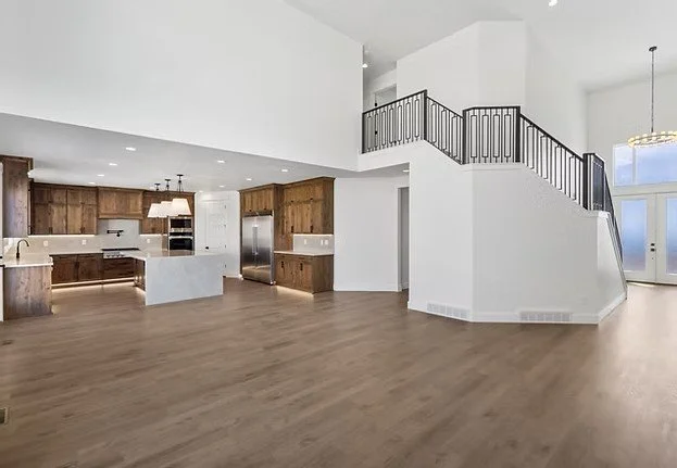 185 front room.jpeg
