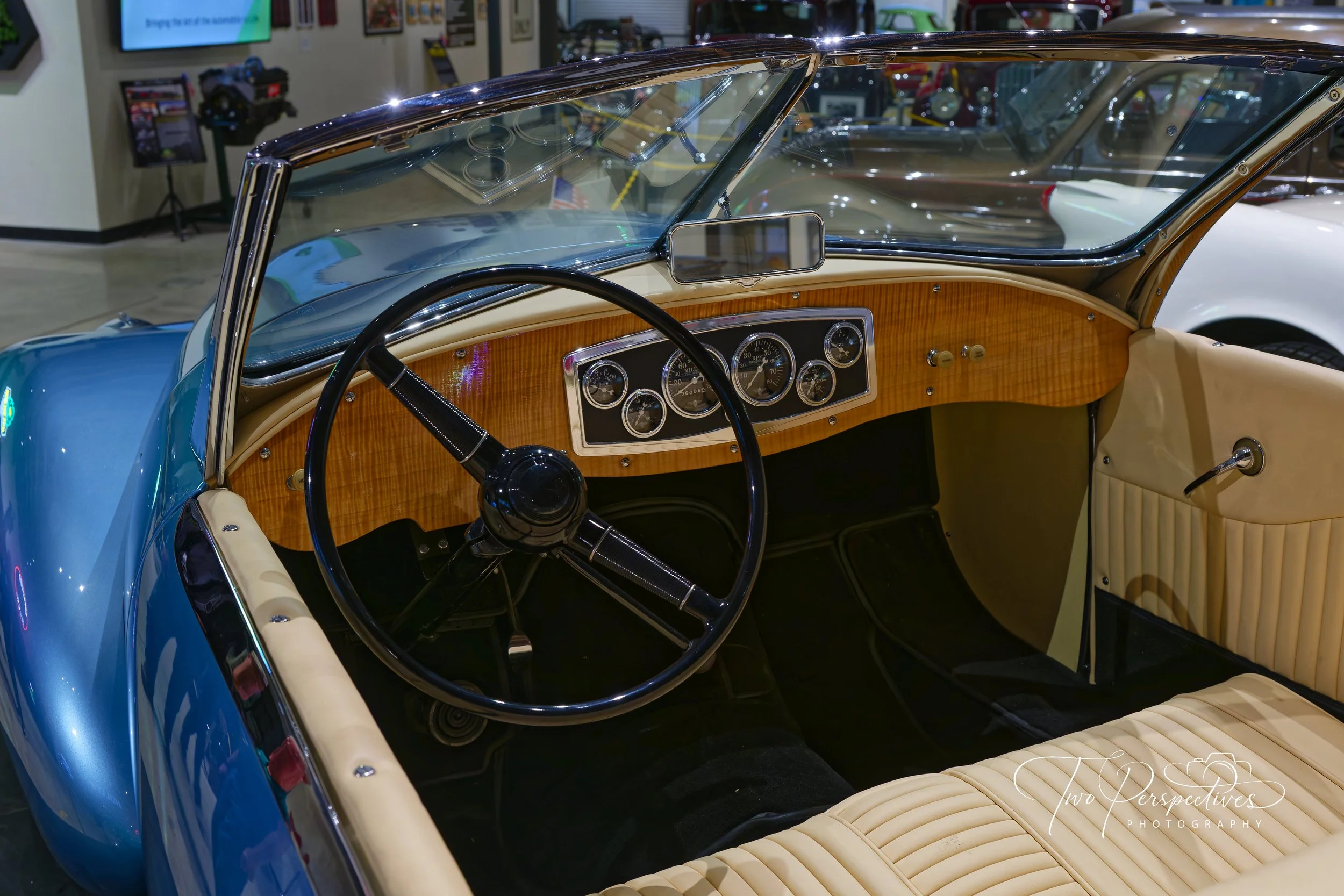 1948 Kurtis-Omohundro Comet Interior.jpg