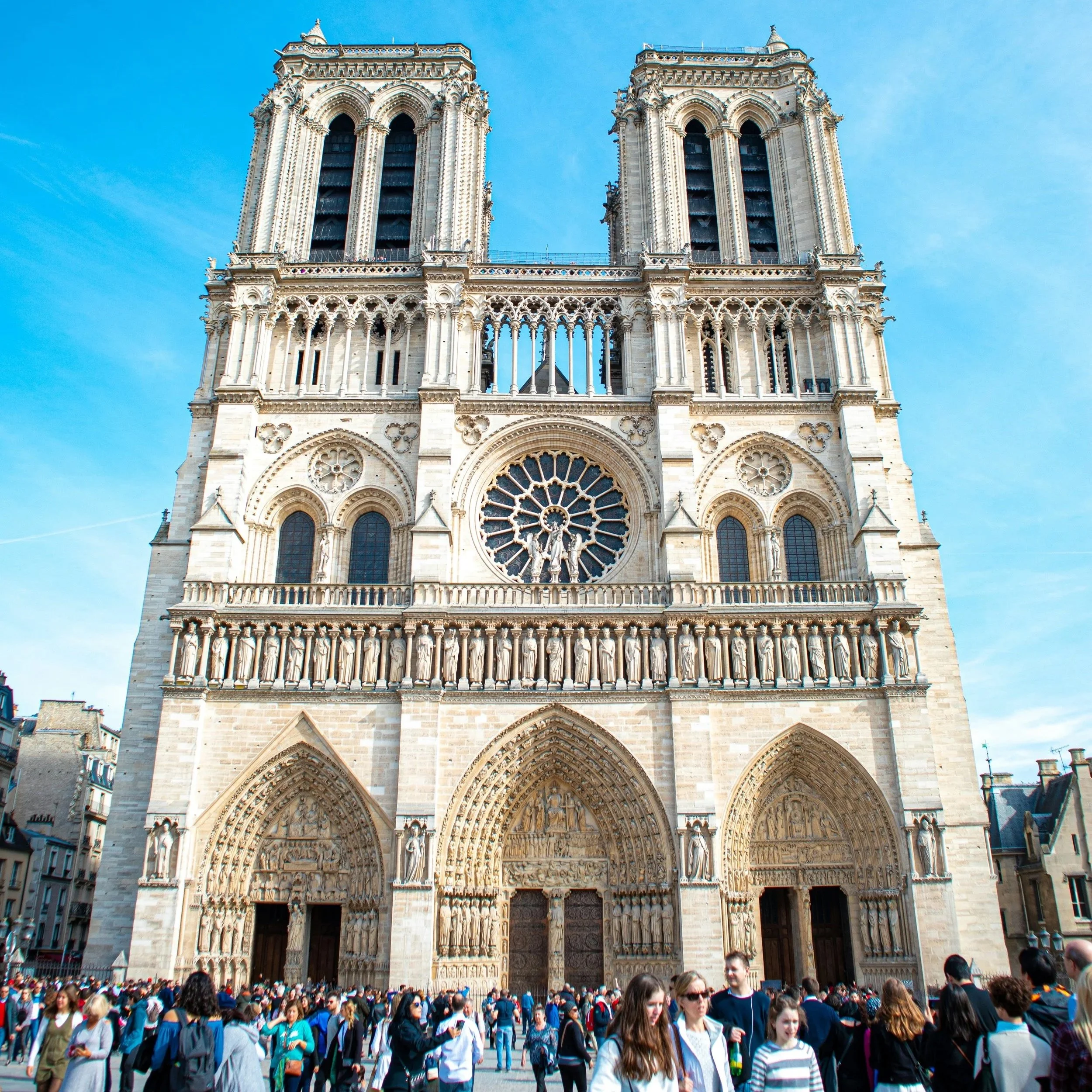 August Random Walk: Notre-Dame to the Tuileries