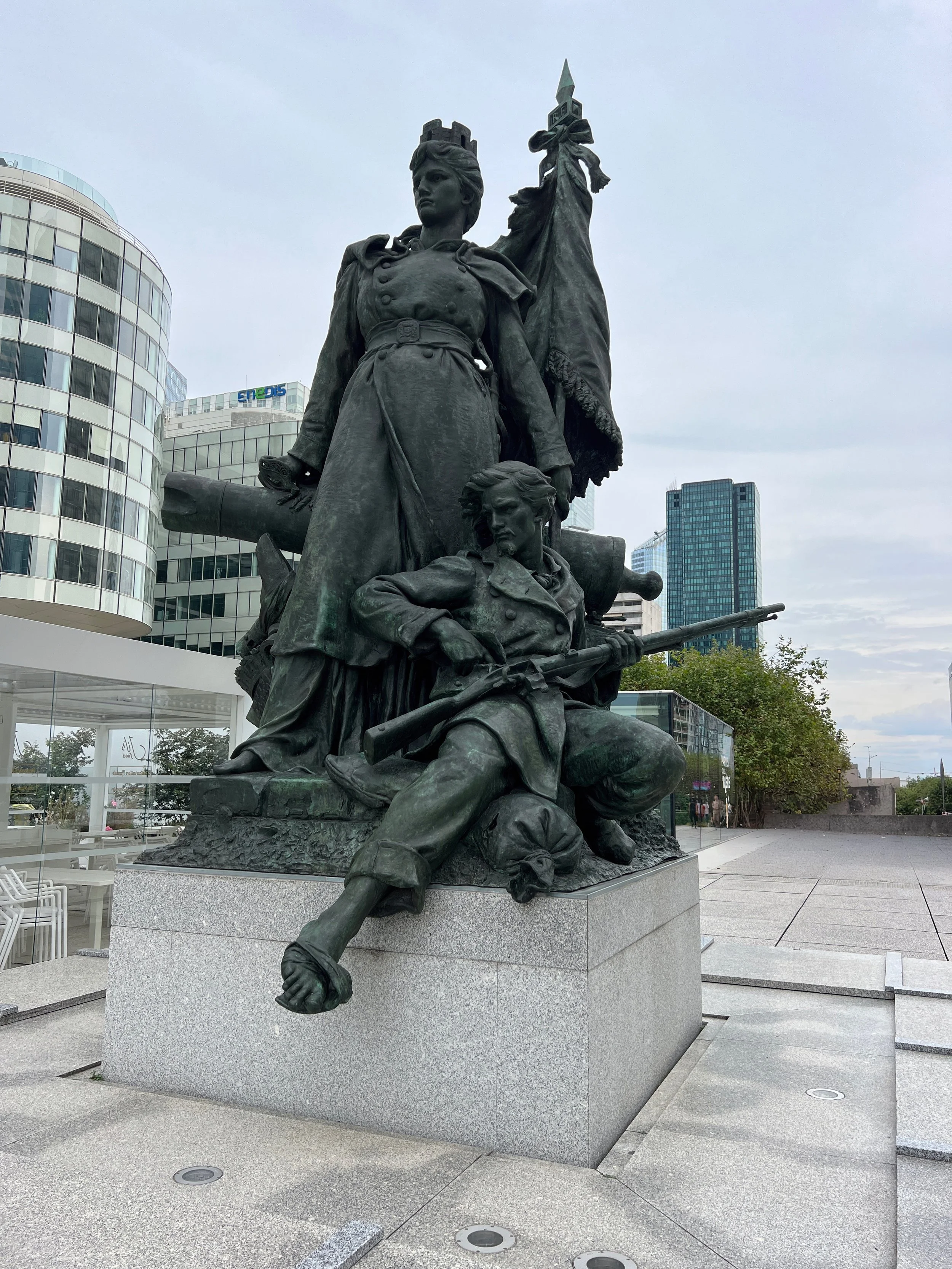 Monument_Défense_Paris