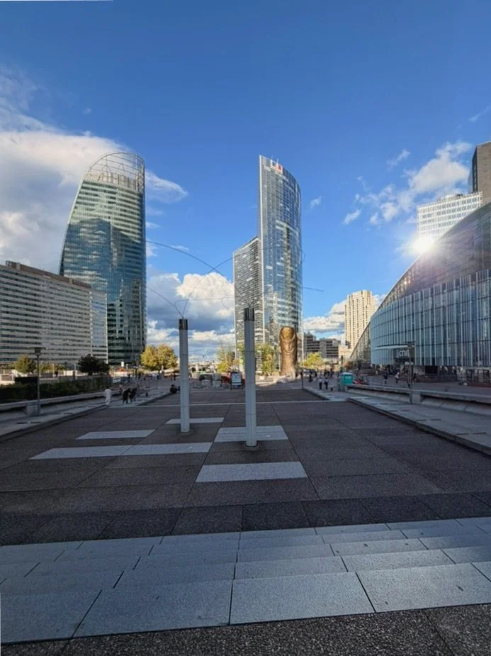 La Defense_Promenade_and_Art