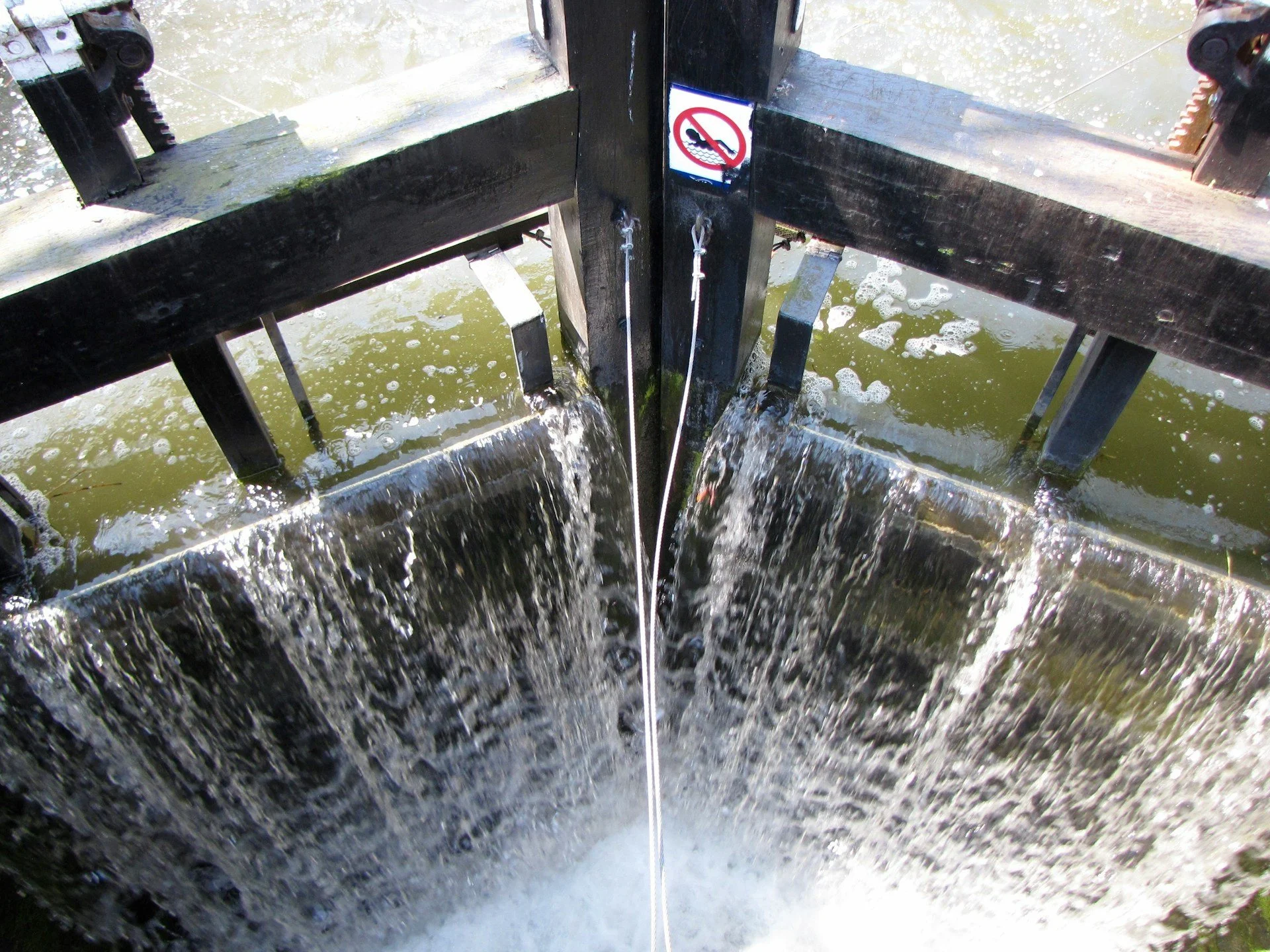 no swimming decal on canal locks