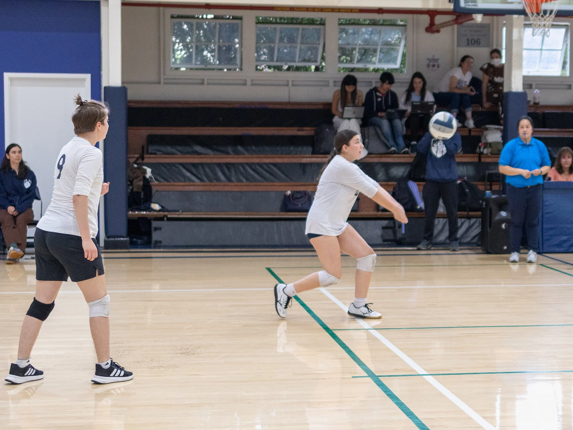 GirlsJVVolleyball_9296.jpg