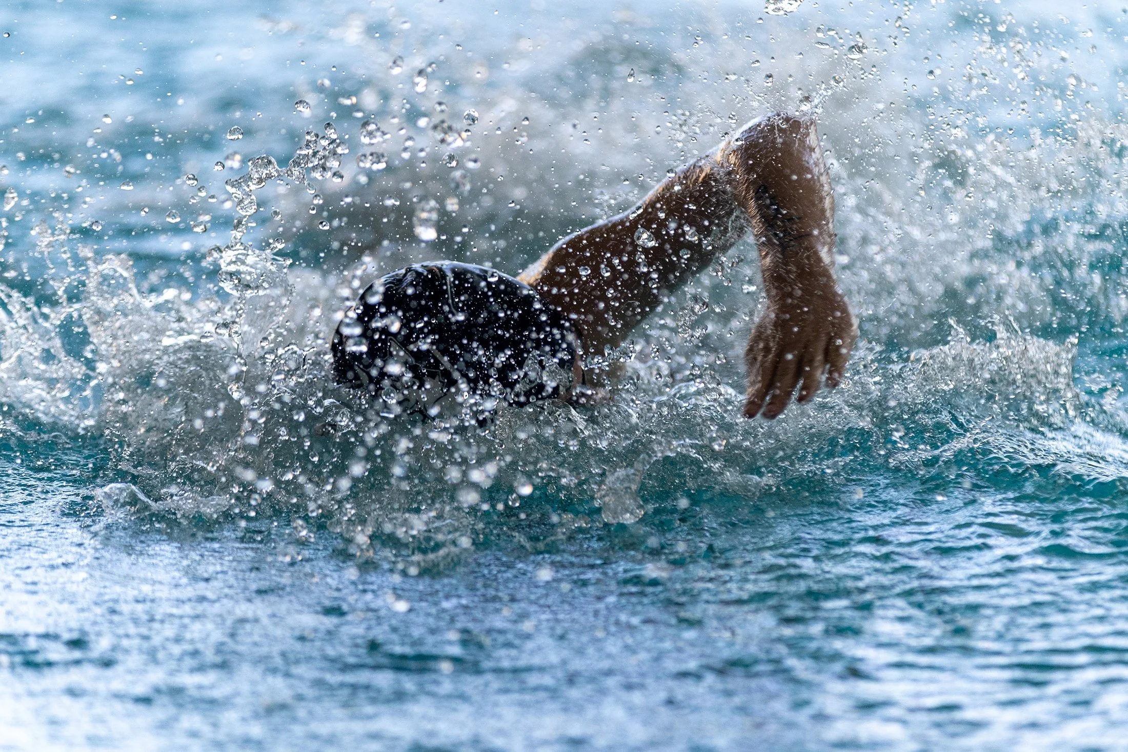 Co-edVarsitySwimming_5B9A0393.jpg