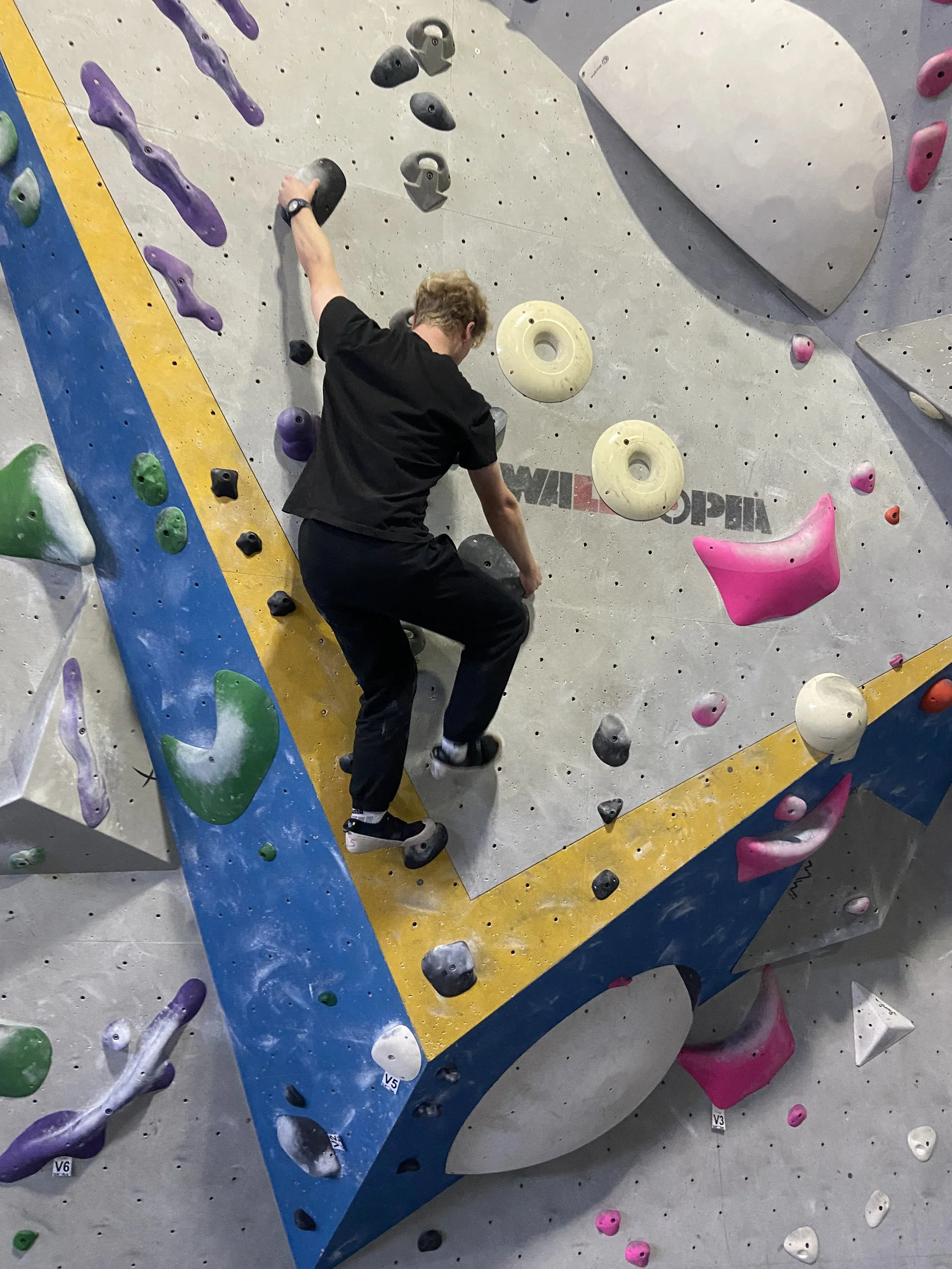 Co-edRockClimbing_8292.jpg