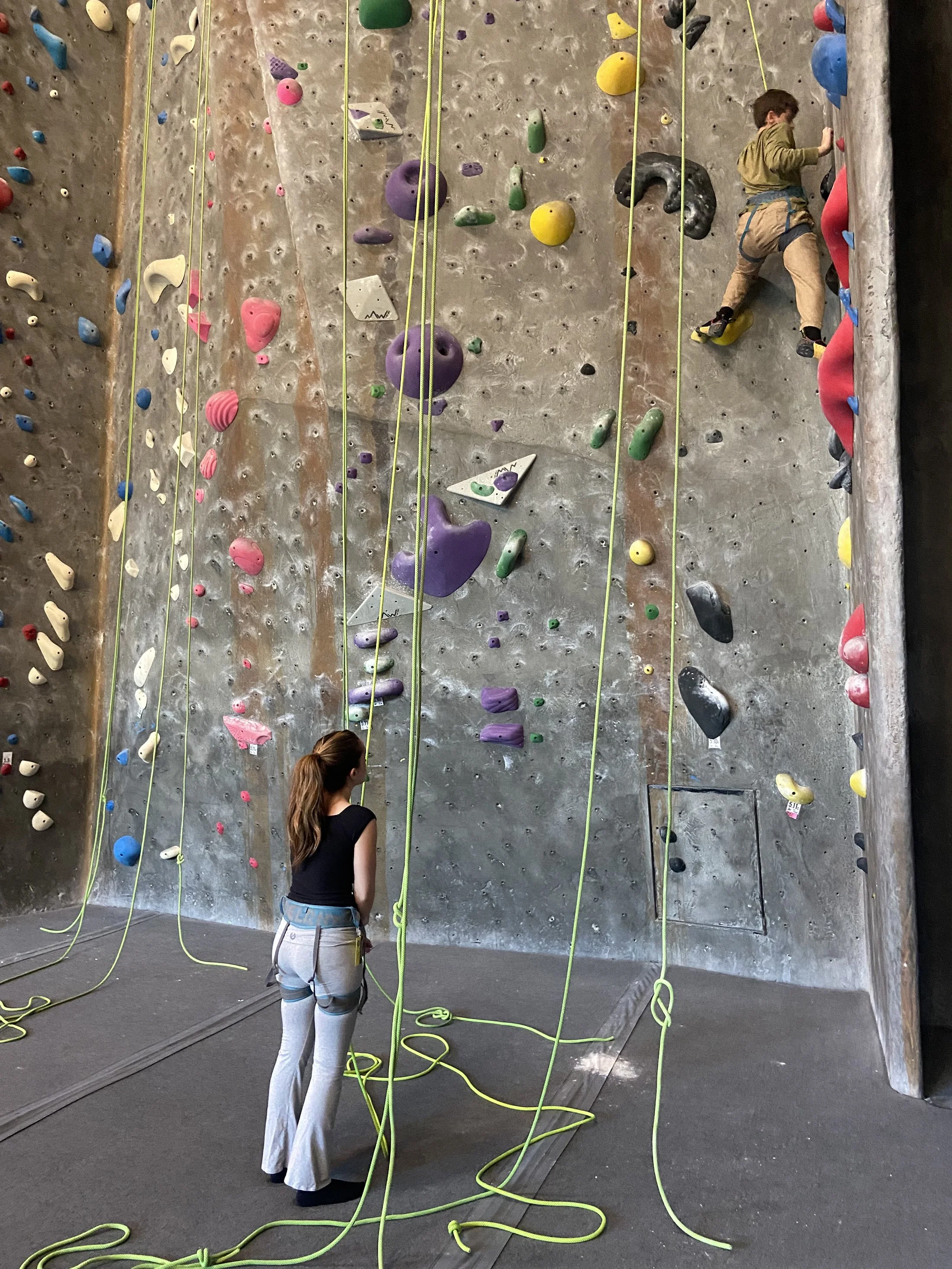 Co-edRockClimbing_8254.jpg