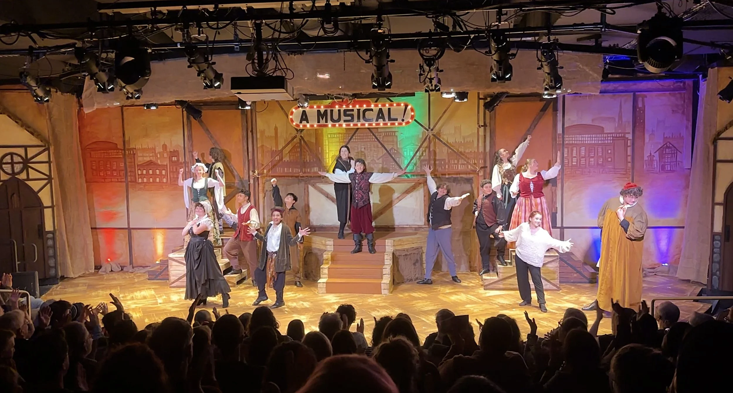 Drama-Something-Rotten-2025-26_06.jpg