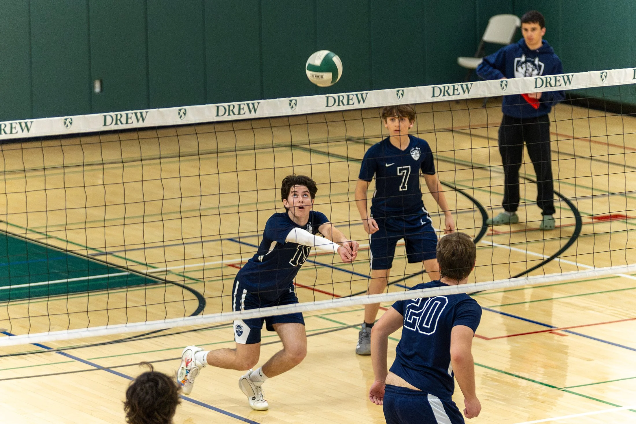 BoysVarsityVolleyball_016482.jpg