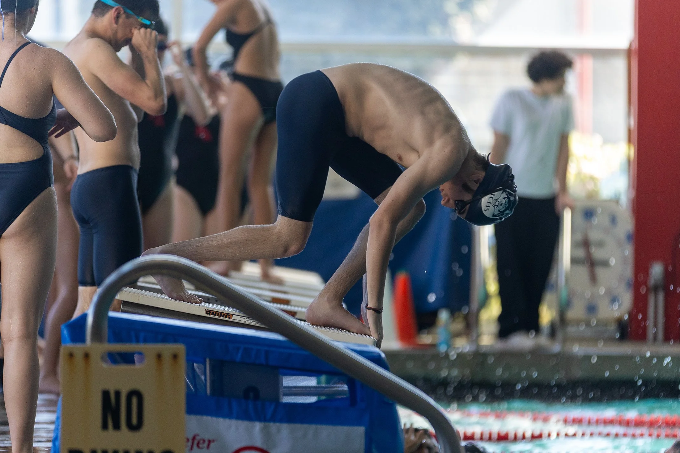 Co-edVarsitySwimming_5B9A9781.jpg