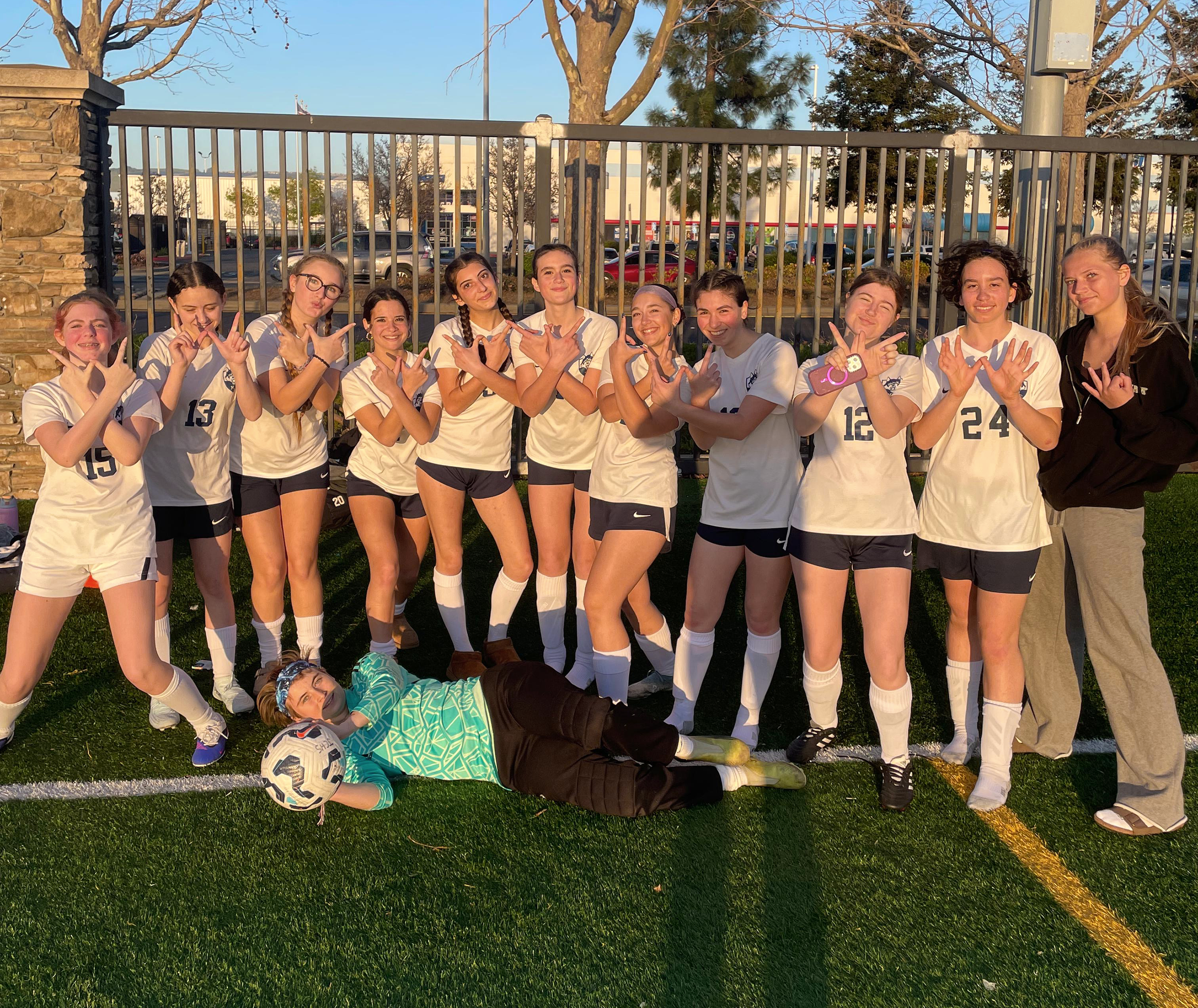 GirlsVarsitySoccer_team1.png