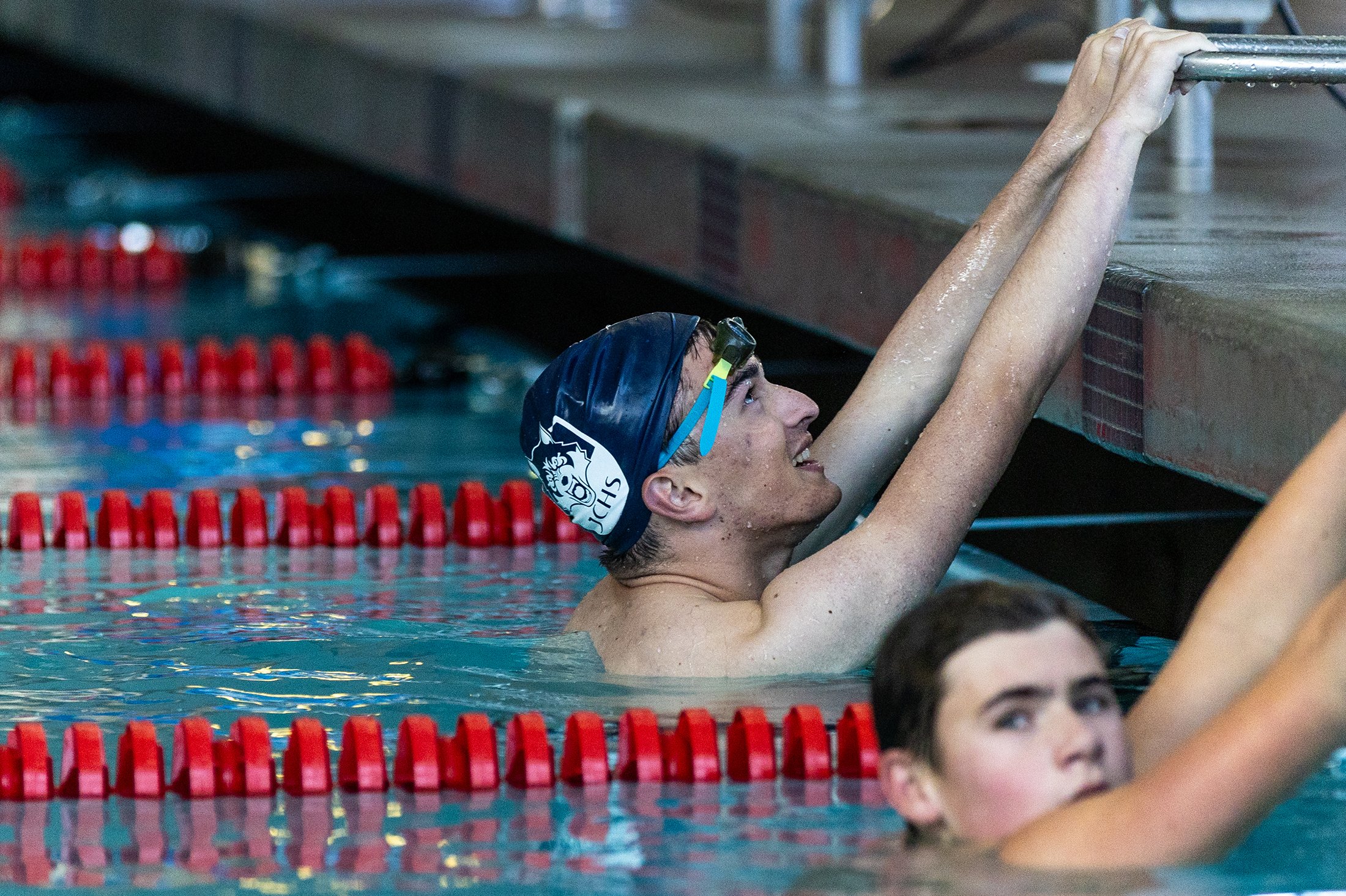 Co-edVarsitySwimming_5B9A1287.jpg