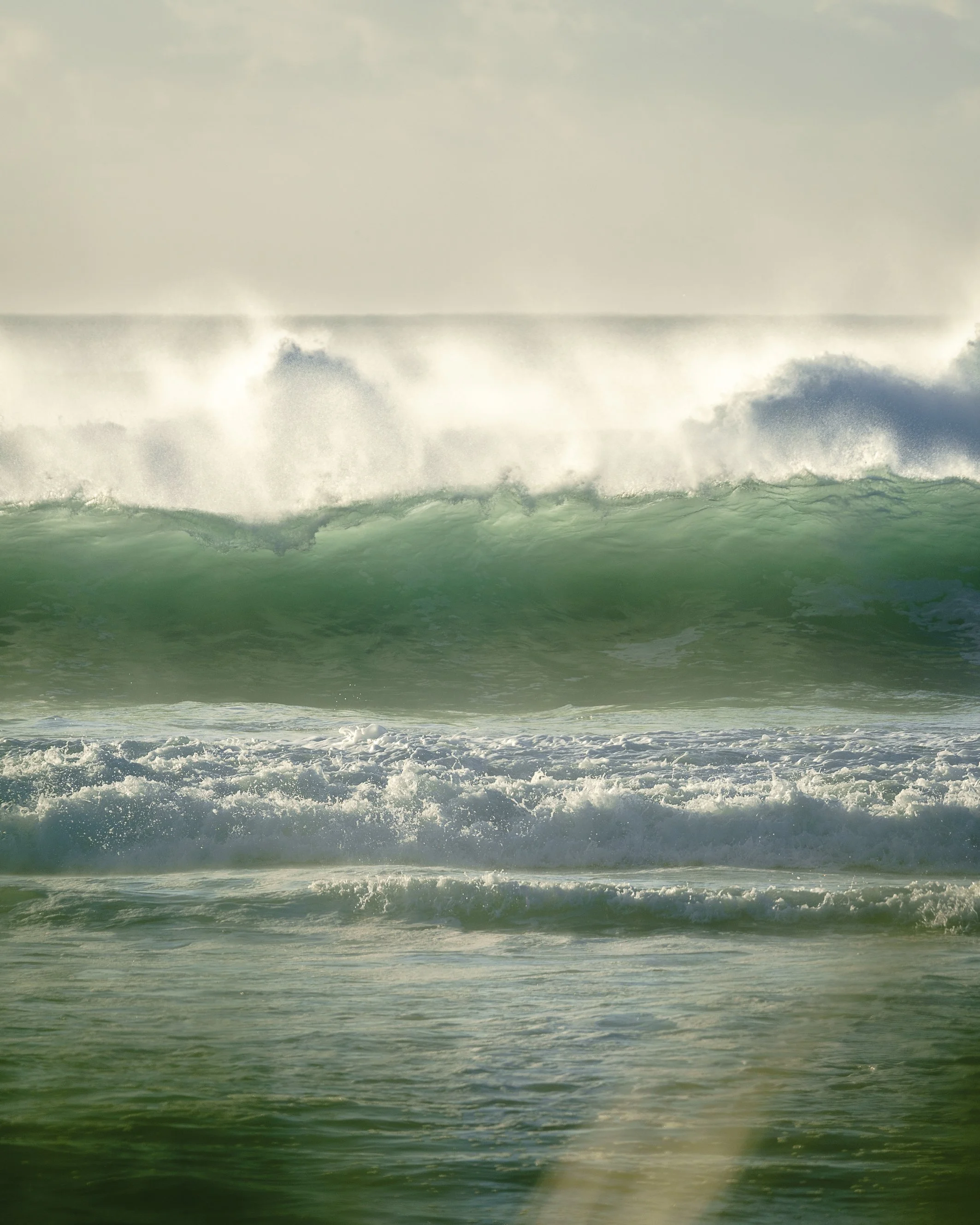 Sunshine beach chaos during a big swell in 2026