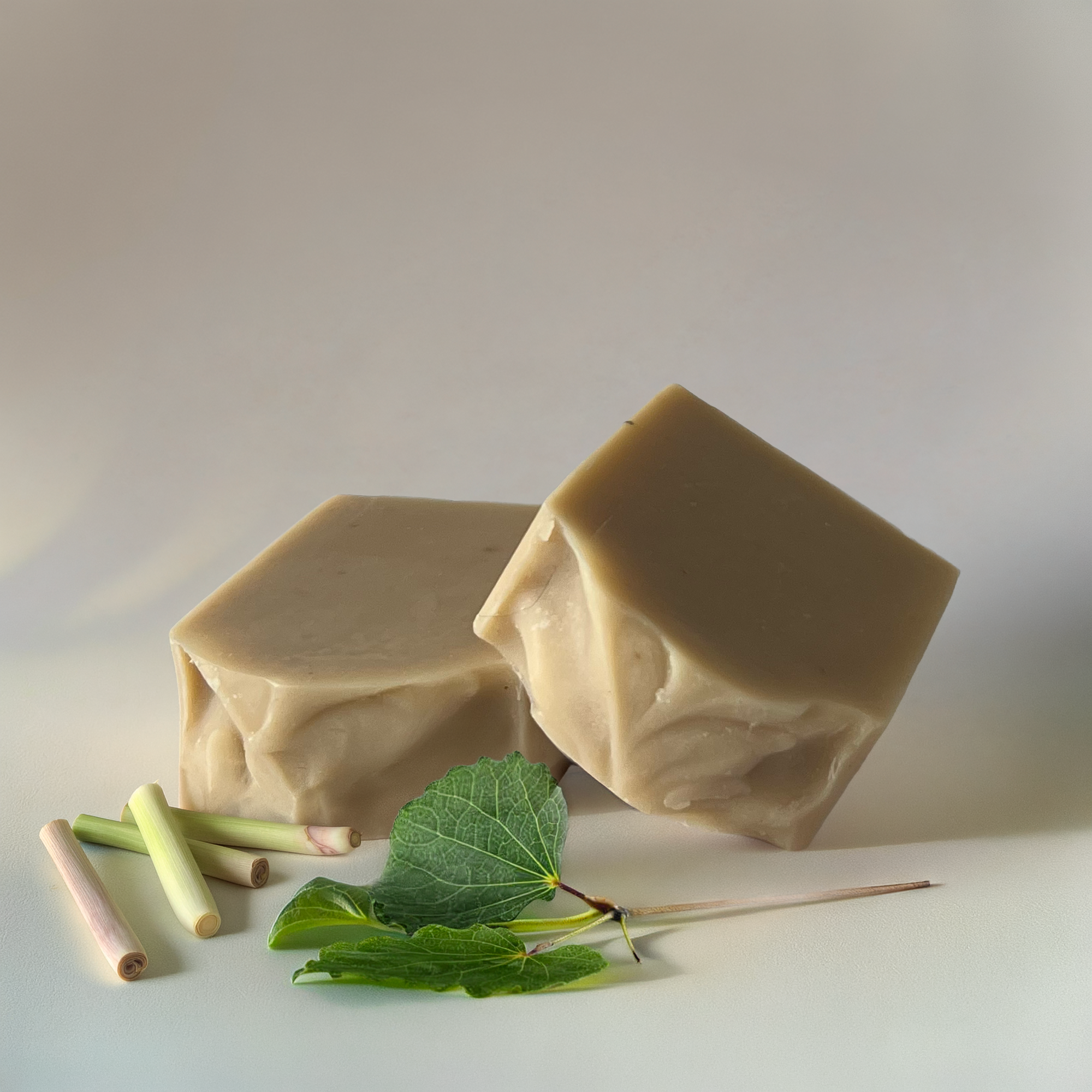 Kawakawa & Lemongrass