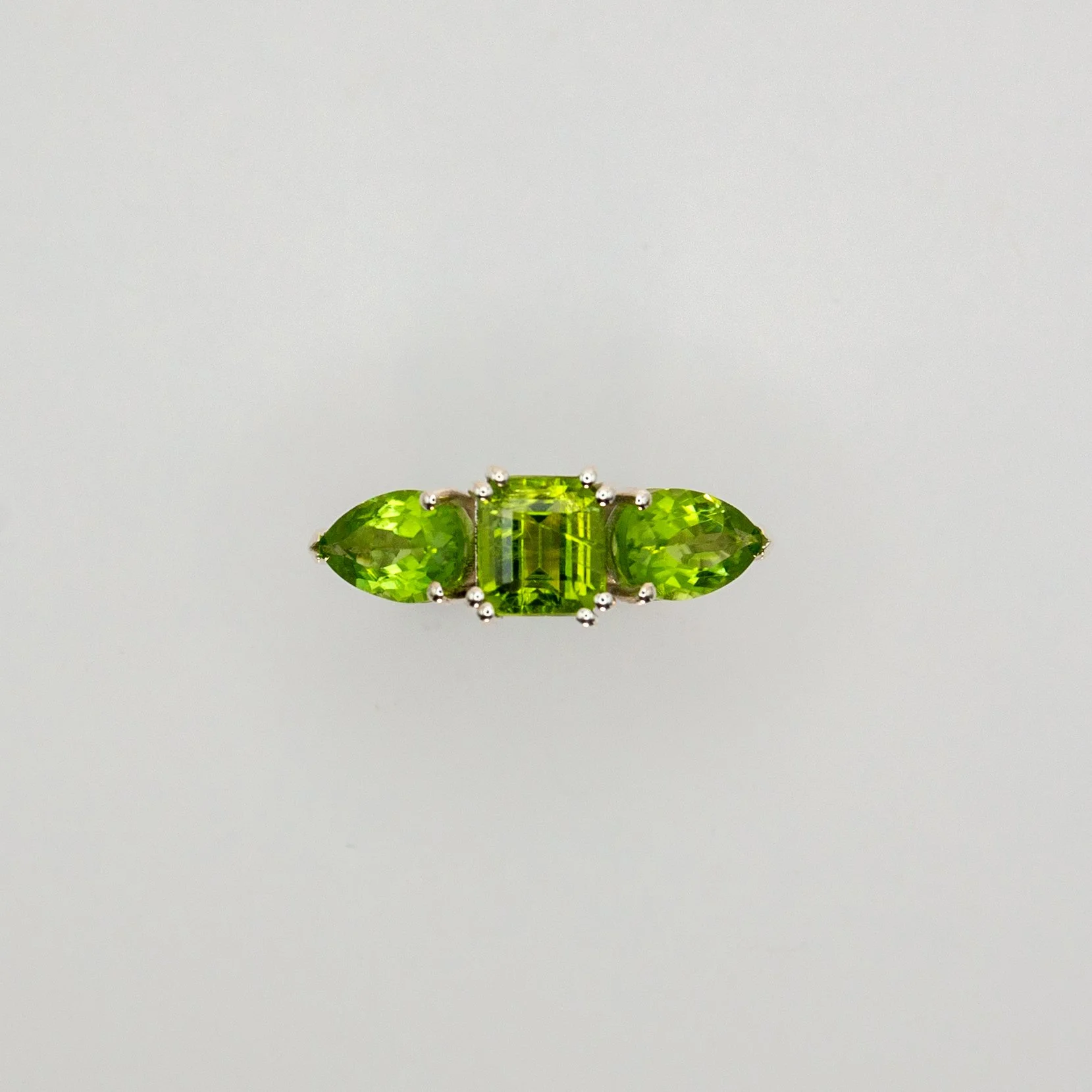 A80370 - Peridot RK Jewellrey69.jpg