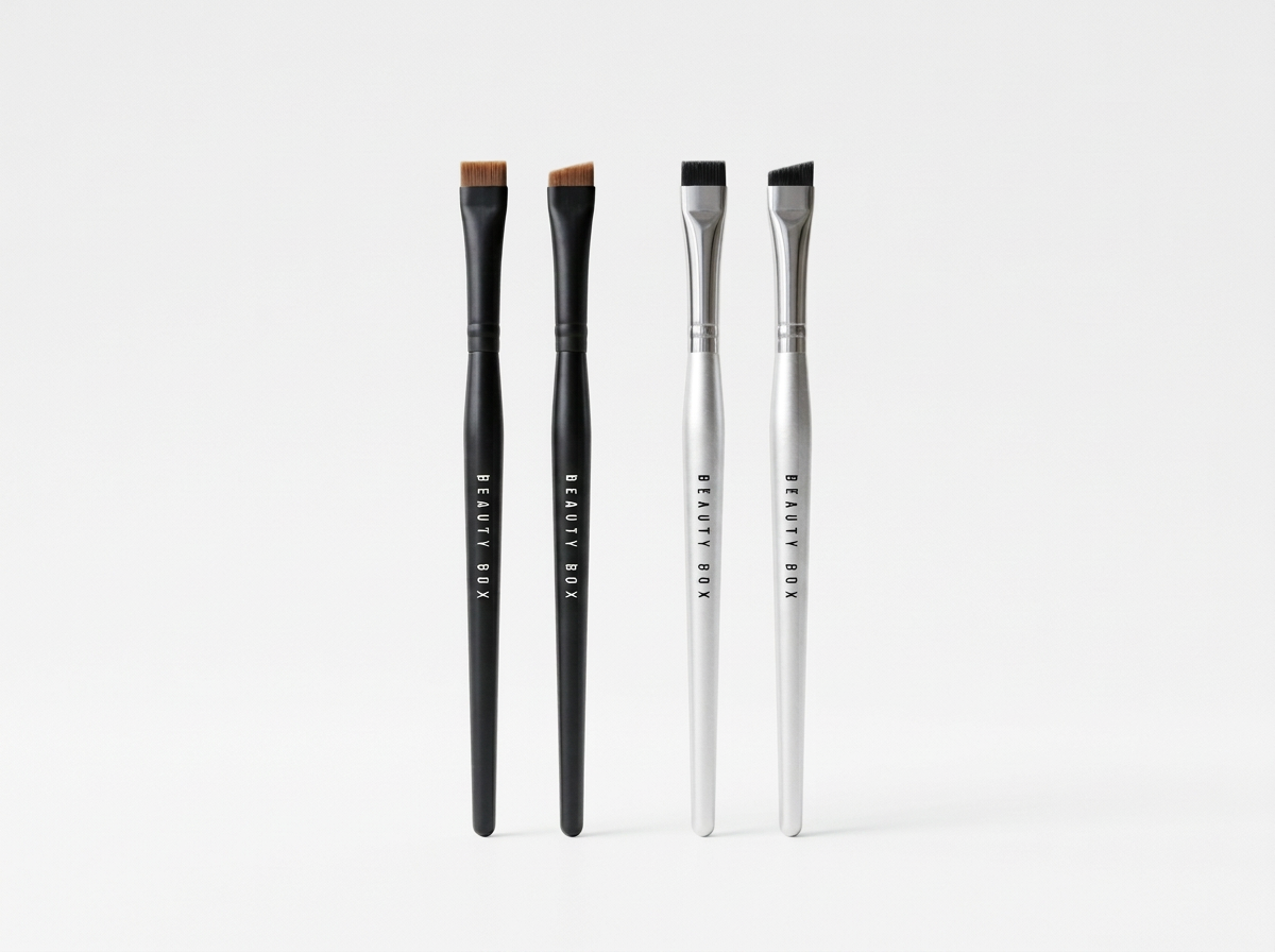THE ESSENTIAL BROW BRUSH SET