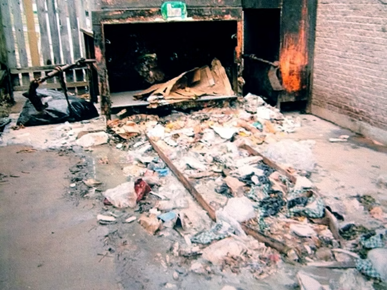 Compacteur de magasin - Avant