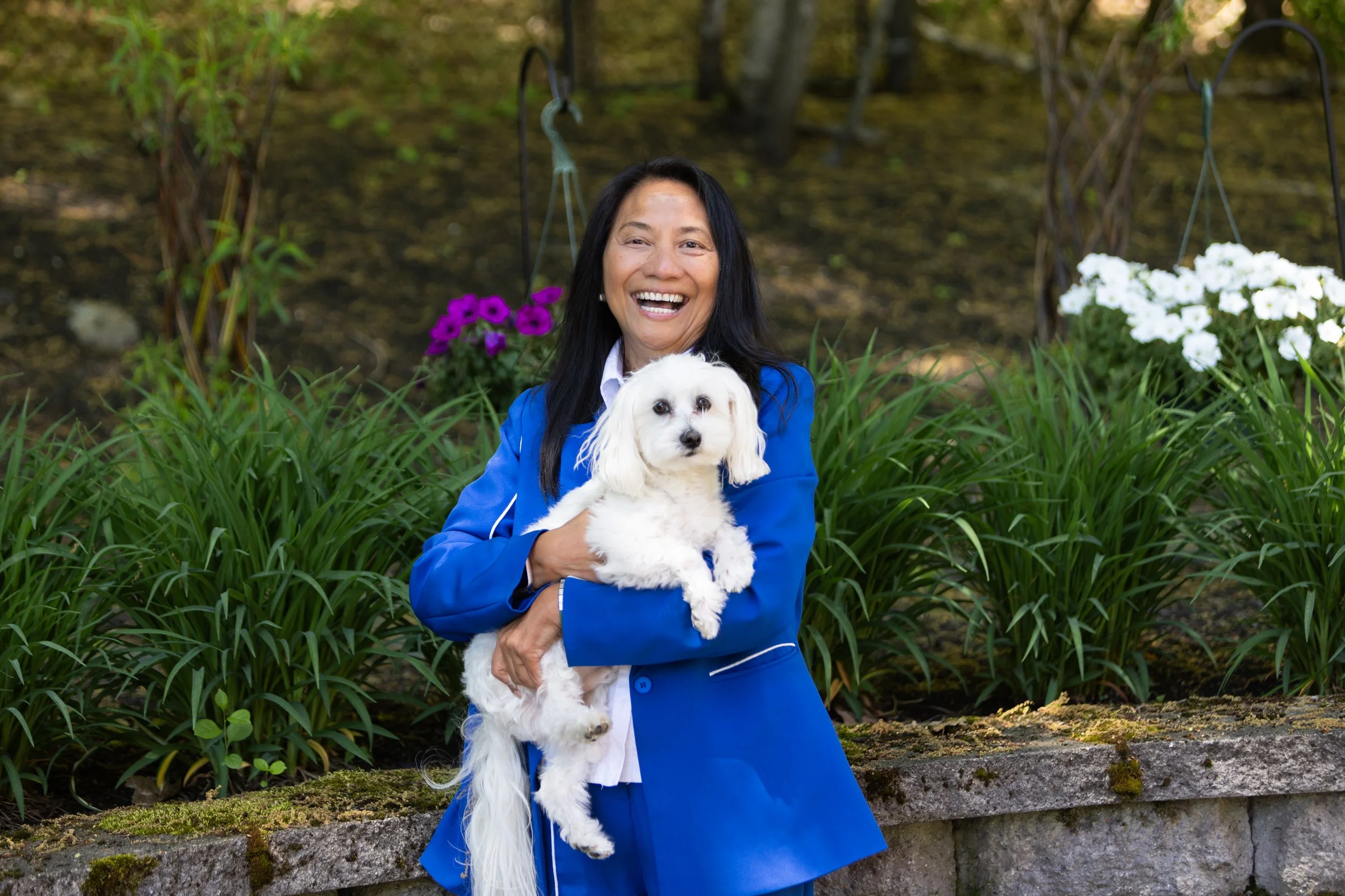 Dr. Luz Bay
