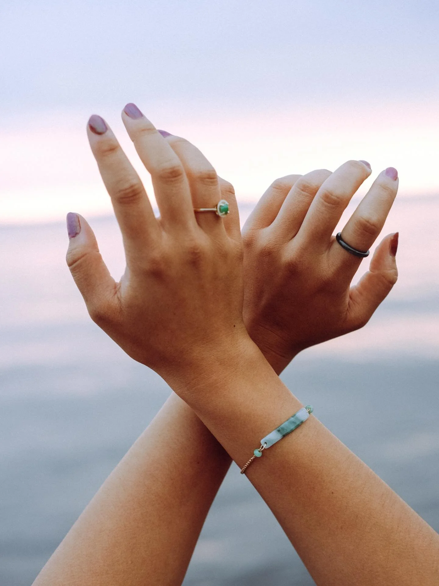 Dyme Design
Jewelry inspired by Chinese culture, designed for connection.