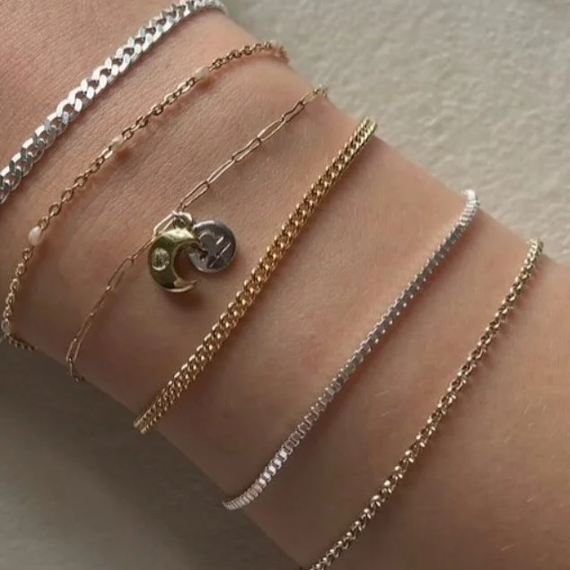 OMYGOLD | Permanent Jewelry Bar
Custom-fit, hand-welded permanent jewelry. Thoughtfully done, meant to last.